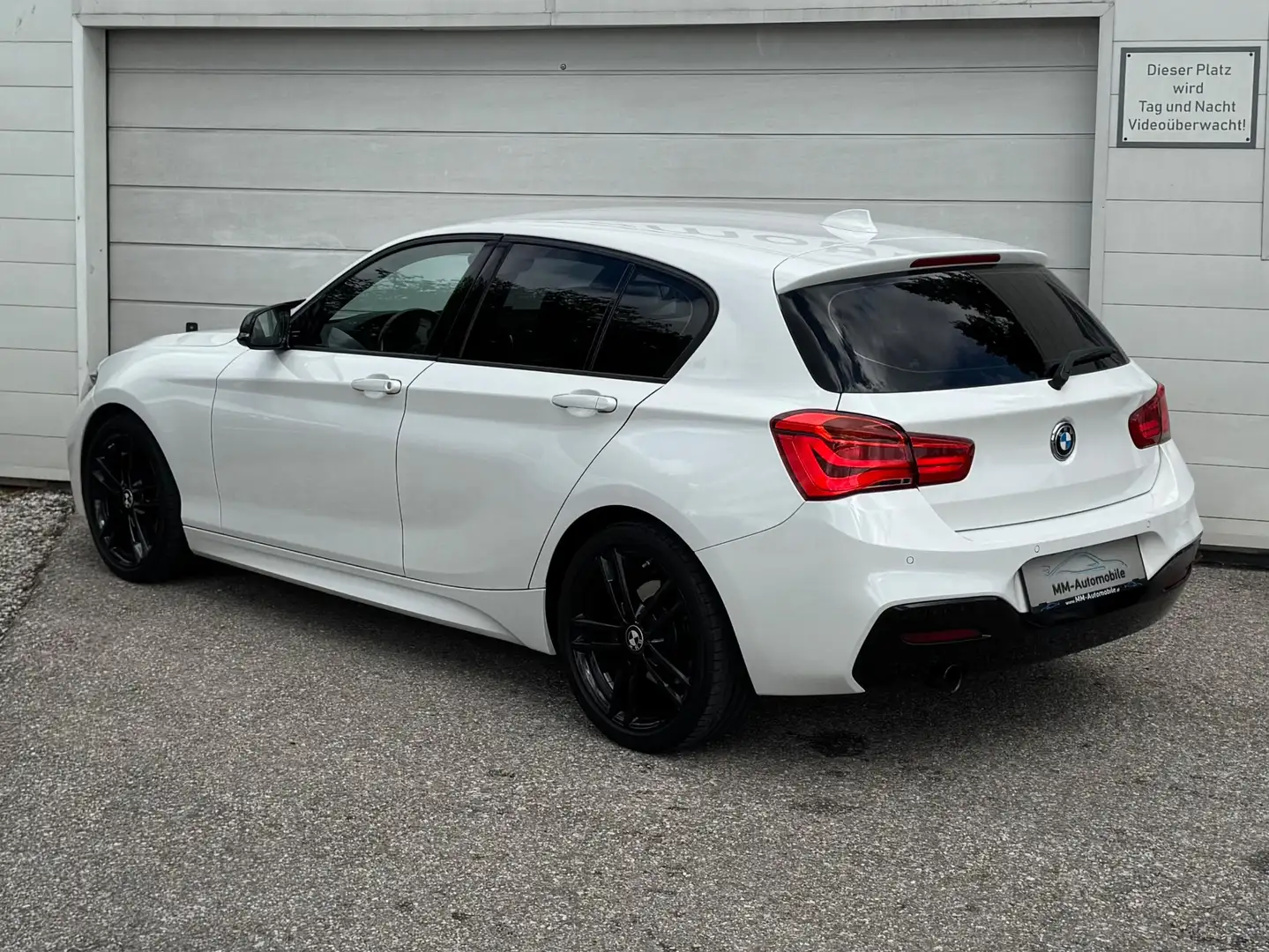 BMW 118 118 d M Sport*LED*18-ZOLL*SHZ*PDC*uvm Weiß - 2