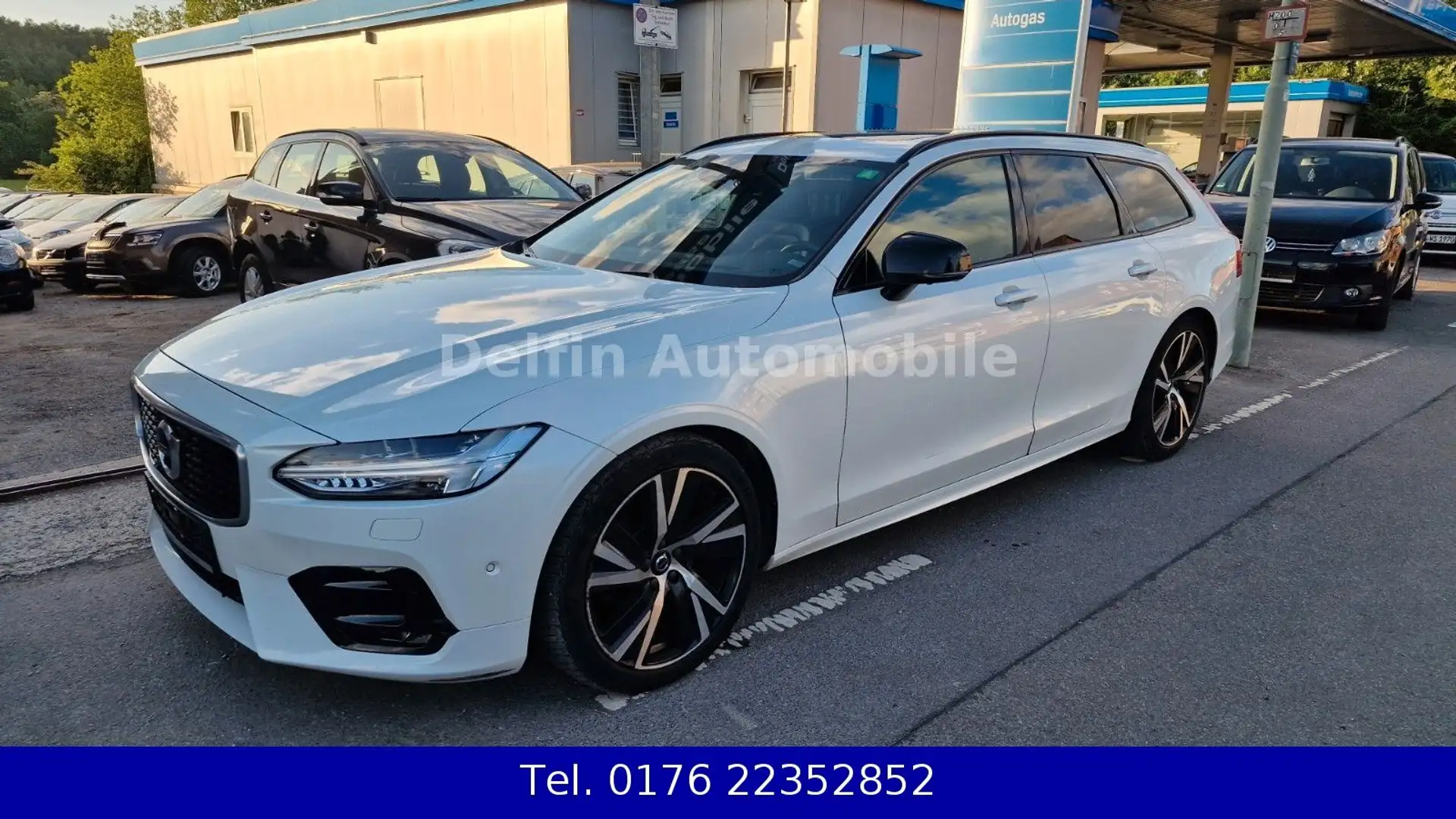 Volvo V90 Kombi R Design AWD-Leder-Navi-Xenon-Kamr.Pdc Weiß - 1