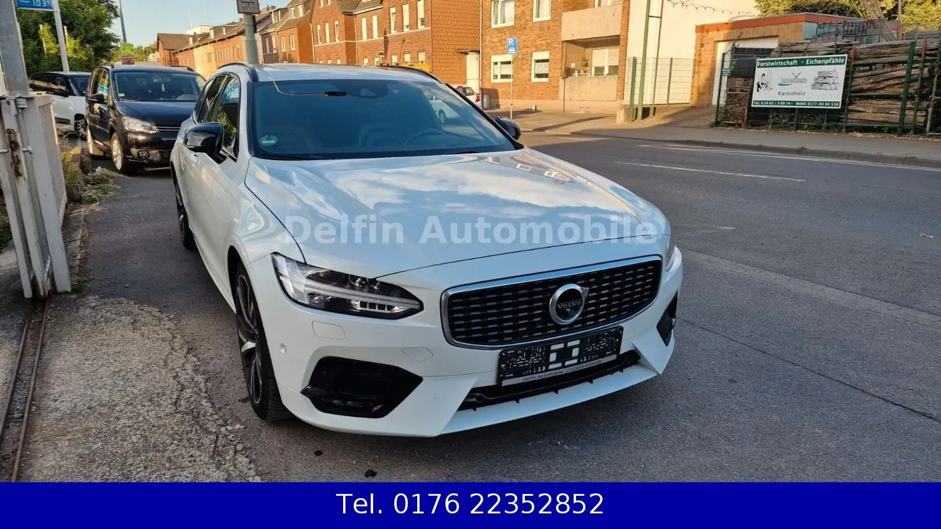 Volvo V90 Kombi R Design AWD-Leder-Navi-Xenon-Kamr.Pdc Weiß - 2