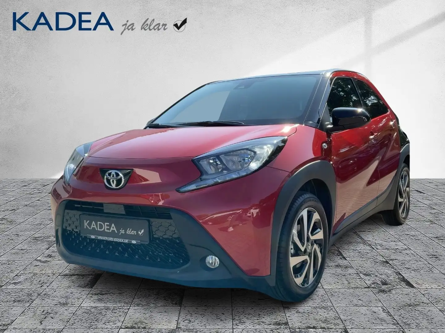 Toyota Aygo 1.0 Teamplayer +FLA SpurH KAM ACC Negro - 2