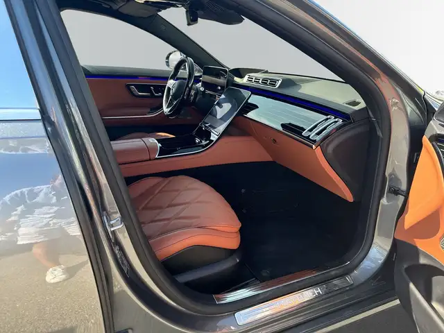 Mercedes-Benz S-Class view 9