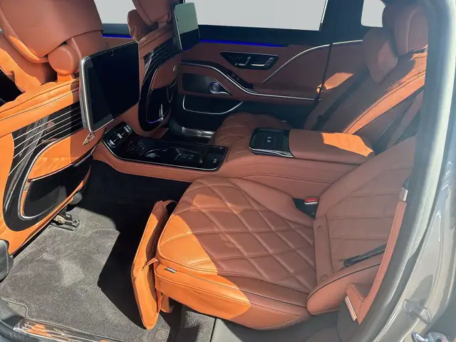 Mercedes-Benz S-Class view 10
