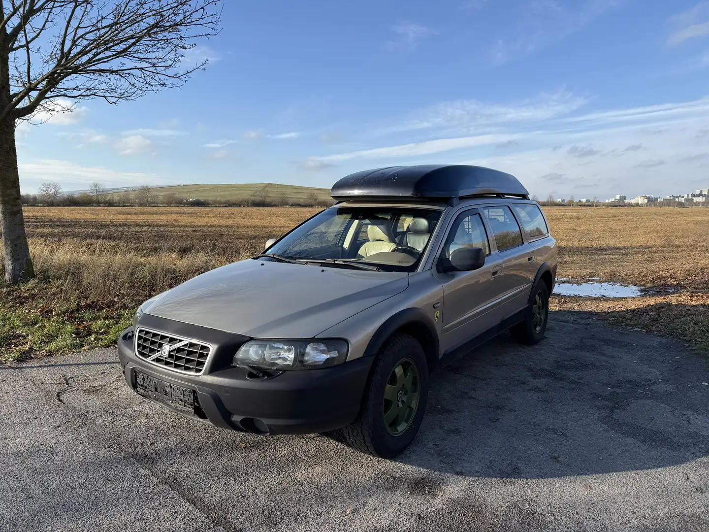 Volvo V70 V70 Cross Country Cross Country Premium Silber - 1