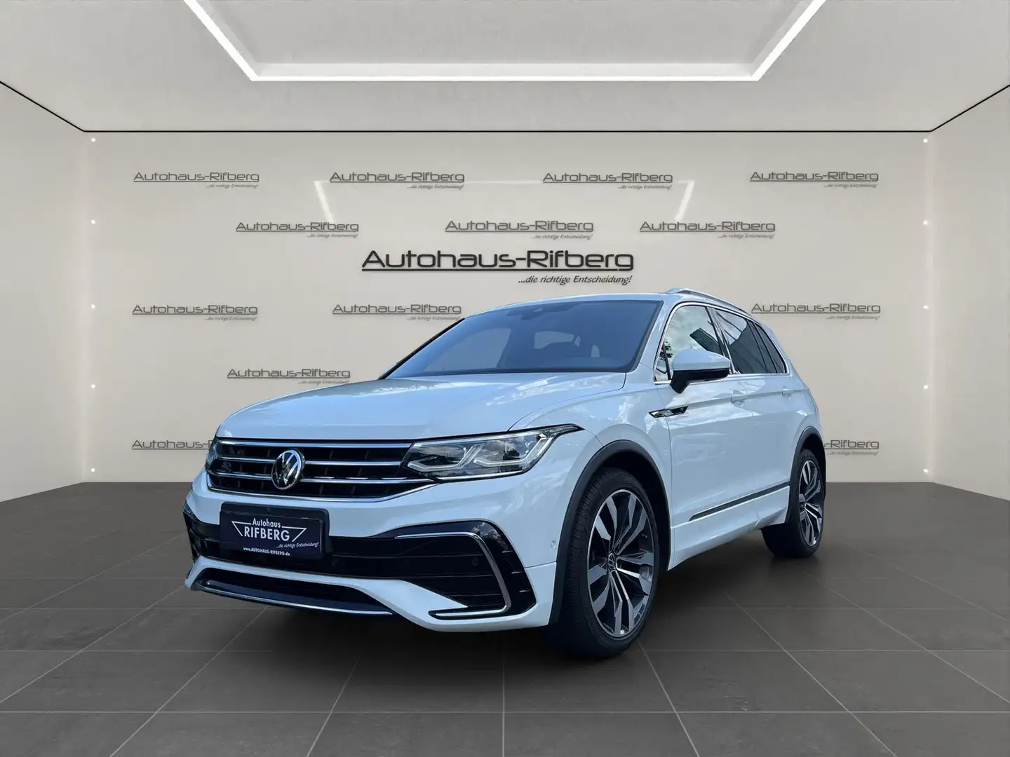 Volkswagen Tiguan 2,0 TDI DSG R-Line 4M PanD/HUD/20Z/Keyles Weiß - 1