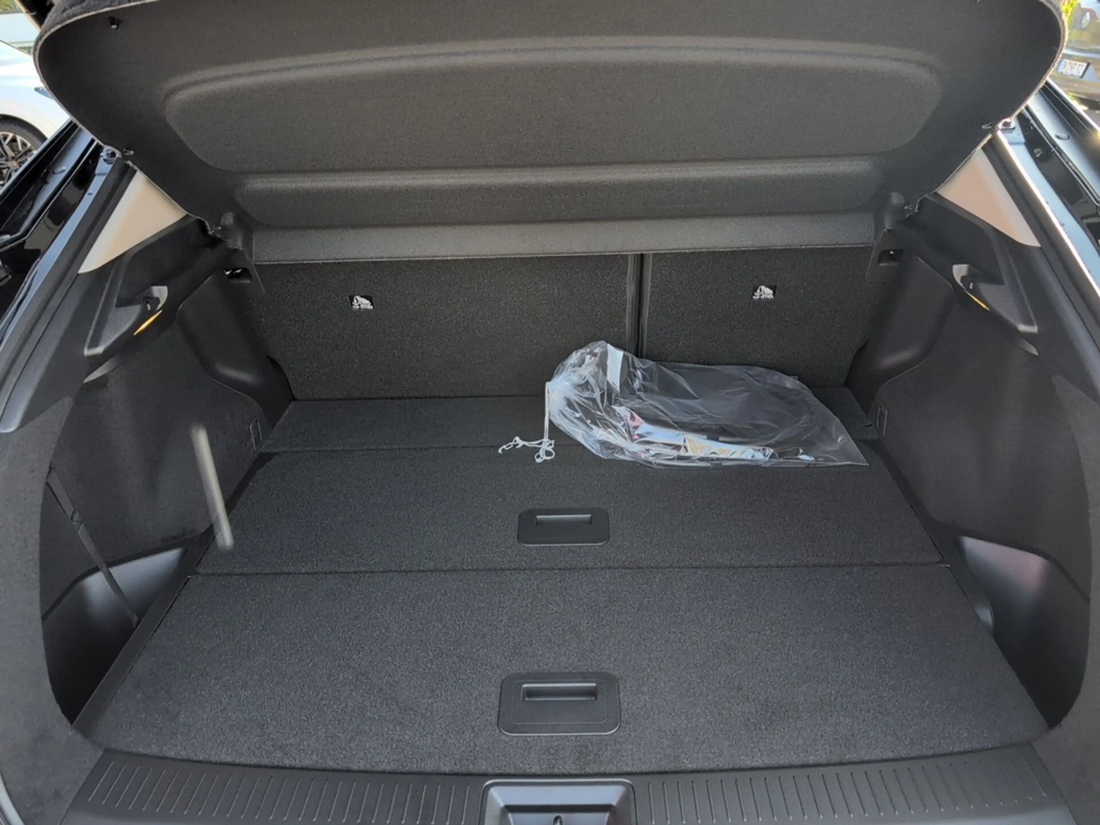 Nissan Ariya 178 kW Evolve Pack BOSE MY2026 360° LED — photo 12