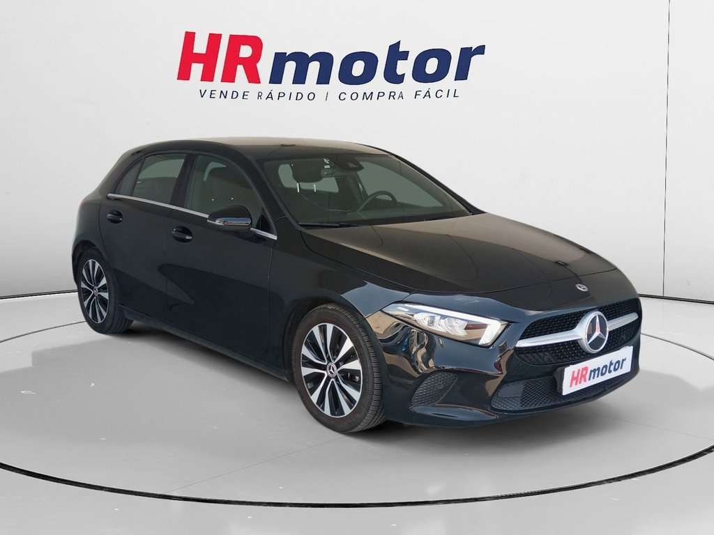 Mercedes-Benz A 180 180d 8G-DCT - foto 1