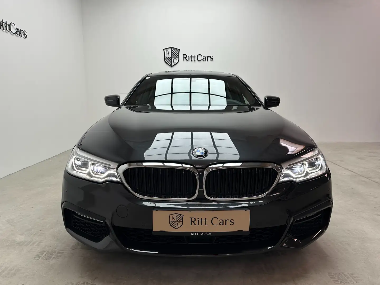 BMW 520 xDrive - M-Sport - HeadUp - G30 - 8Fach - &Mehr Grau - 1