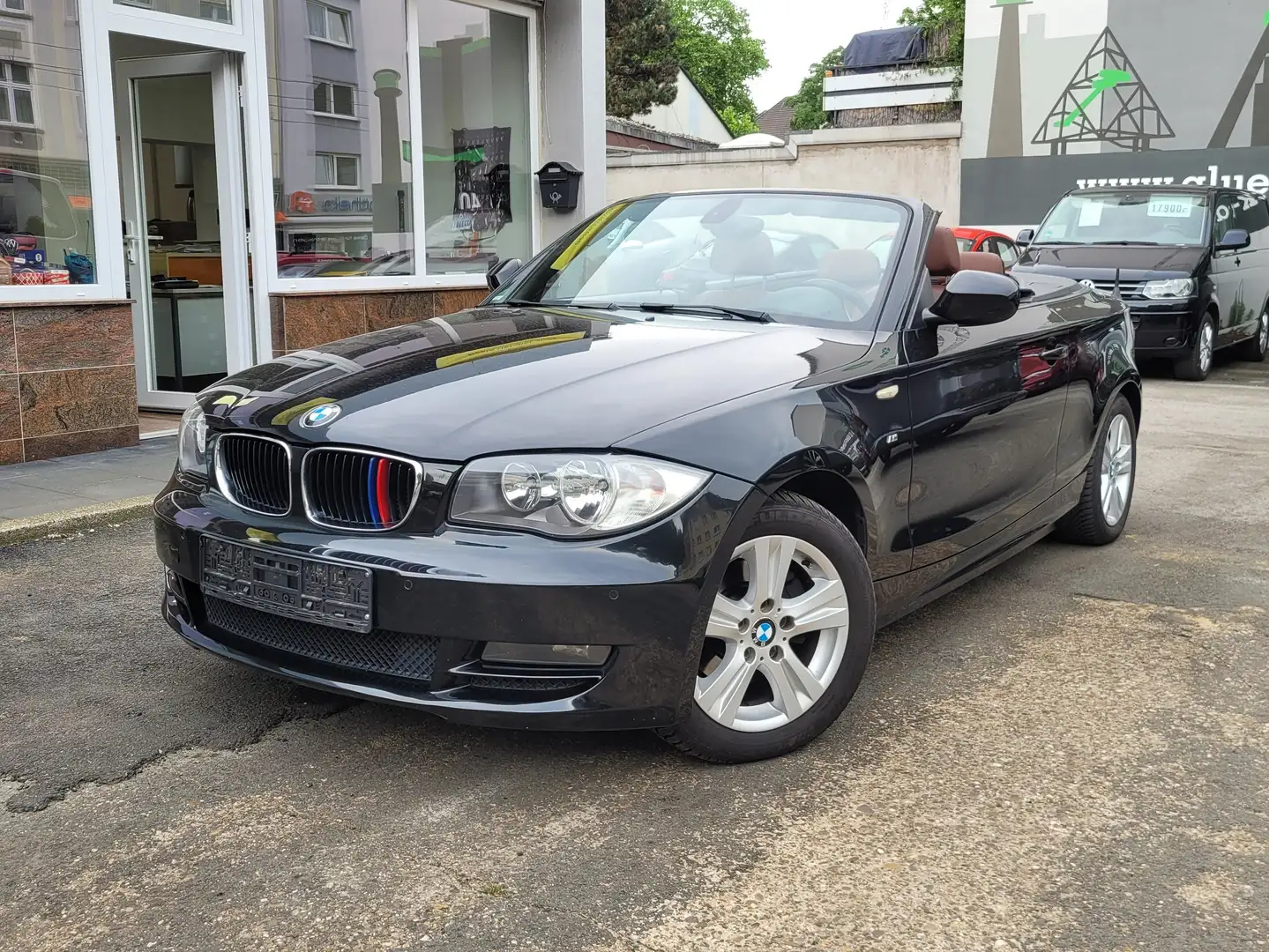 BMW 118 i Cabrio M-Paket*Sport*Alu*Leder*Memory*PDC*SH*AUX Schwarz - 1