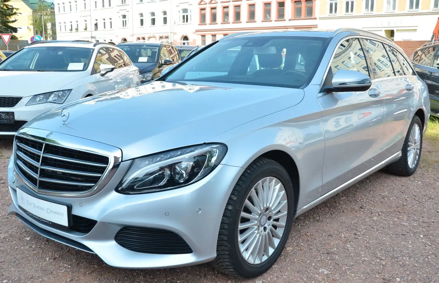 Mercedes-Benz C 200 T d 9-Gang G-Tronic Plus LED Navi AHK Silber - 1