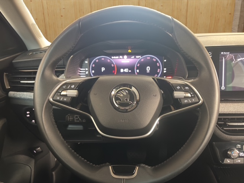 Skoda Scala Selection 1.0 TSI DSG Navi MatrixLED ACC Dig.Cockpit Kamera — photo 10
