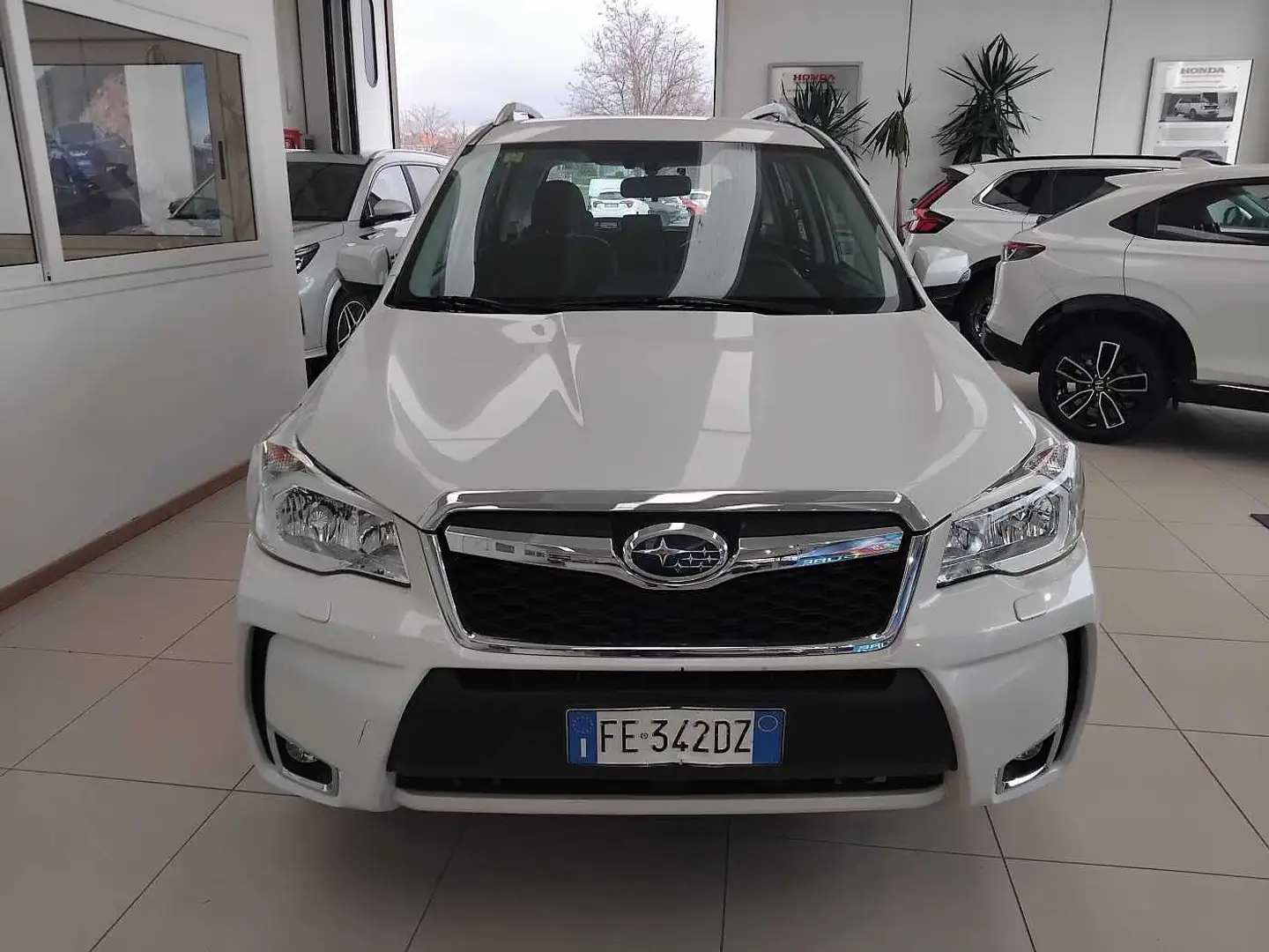 Subaru Forester 4ª serie 2.0D Sport Style Weiß - 1