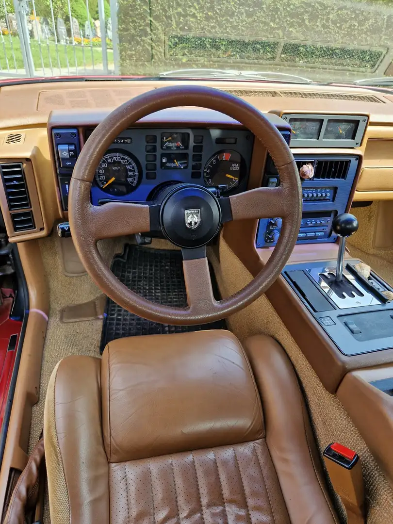 Pontiac Fiero - 2