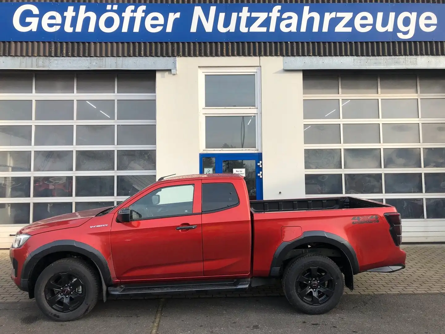 Isuzu D-Max Space Cab V-Cross AT neues Modell +SOFORT+ Oranje - 1