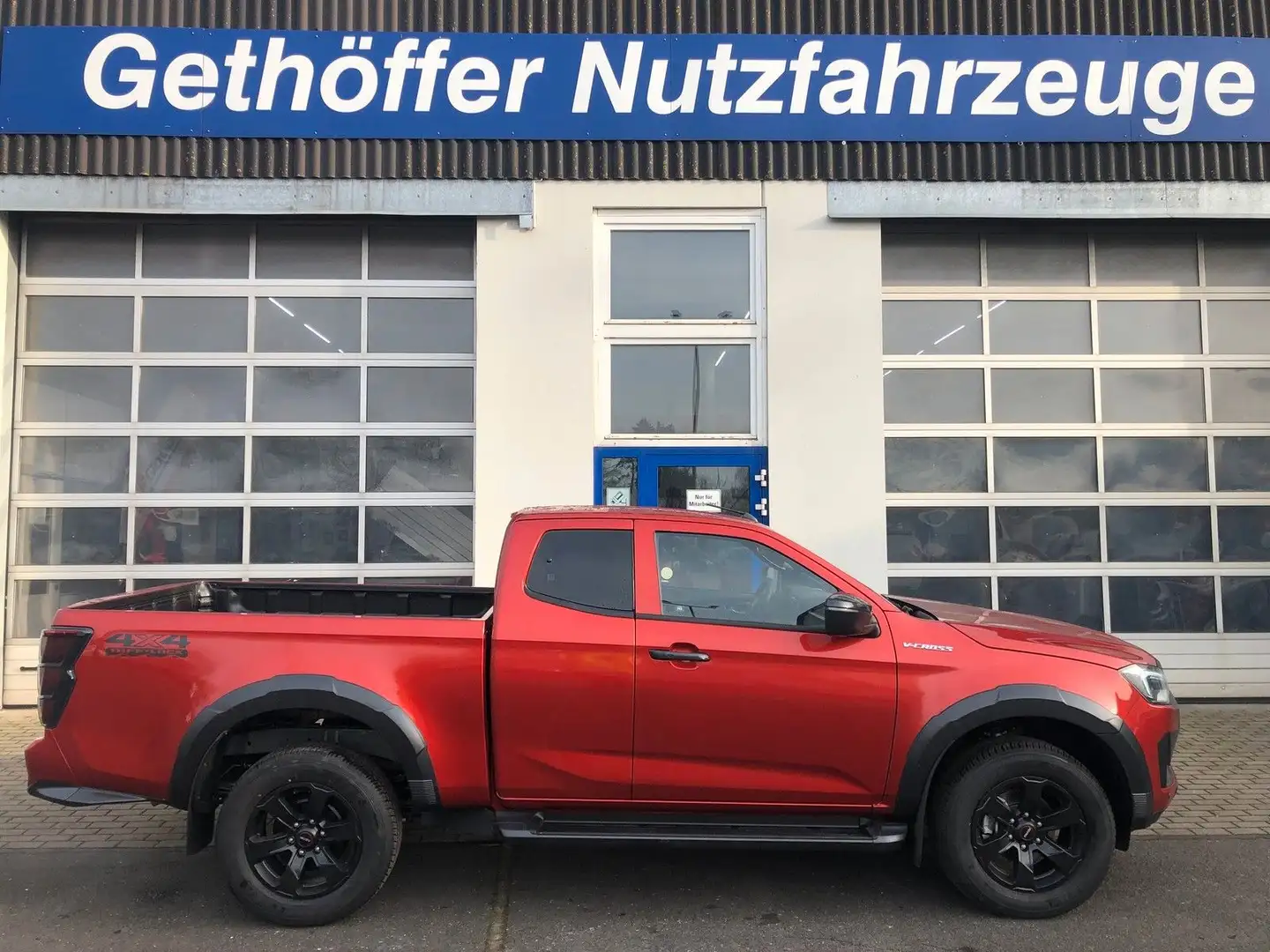 Isuzu D-Max Space Cab V-Cross AT neues Modell +SOFORT+ Oranje - 2
