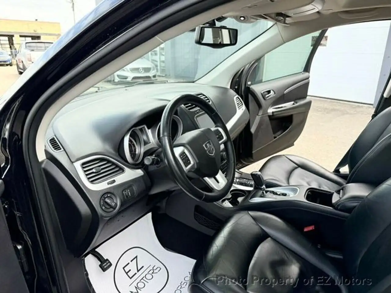 Dodge Journey снимка Dodge Journey