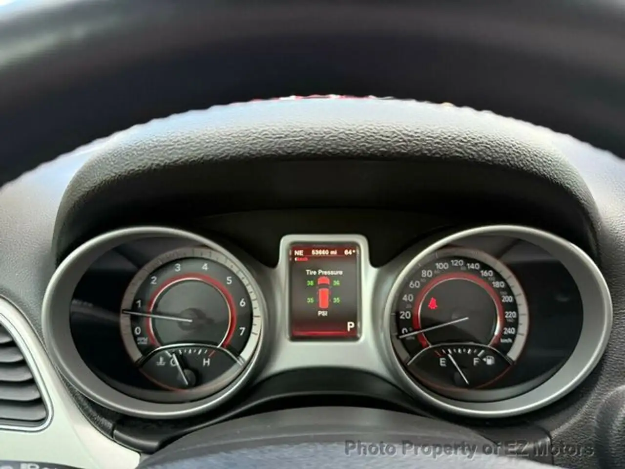 Dodge Journey снимка Dodge Journey