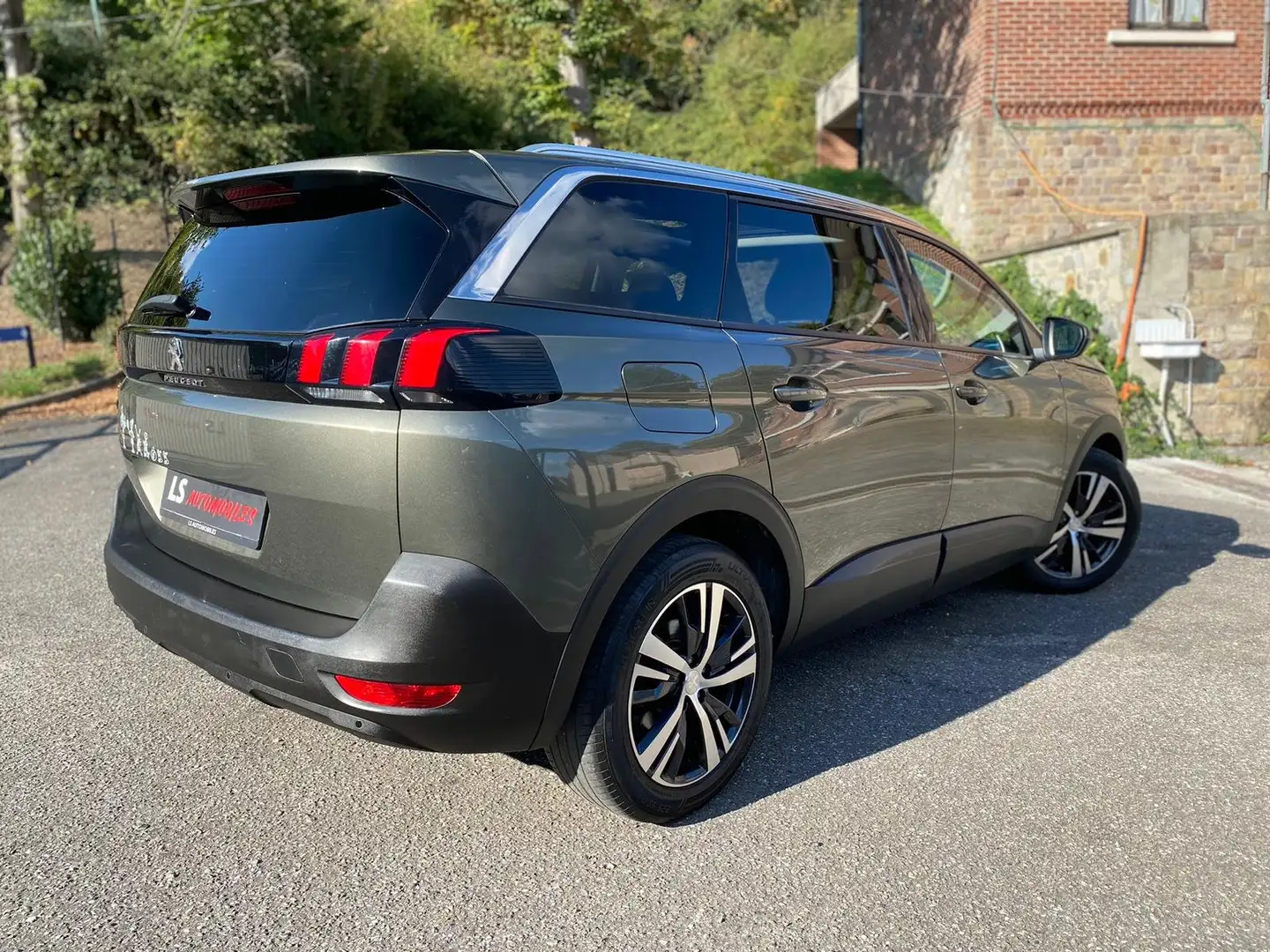 Peugeot 5008 5008 1.2*Navi*7places*Toit Pano*Keyless*Eu6dt Grijs - 2