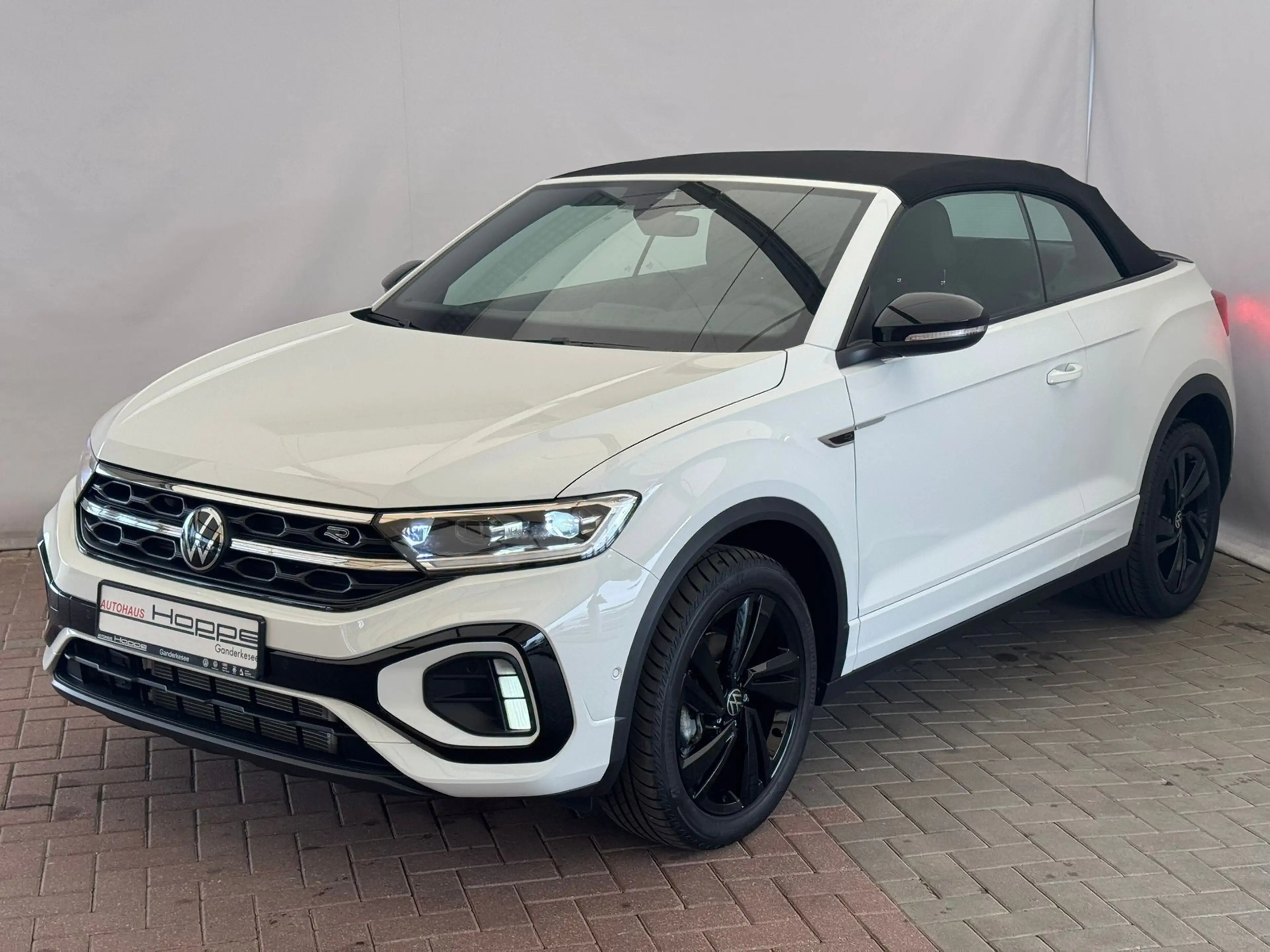 Volkswagen T-Roc R-Line 1.5TSI DSG+BLACKSTYL+KAMERA+SHZ+LED+ACC — photo 20