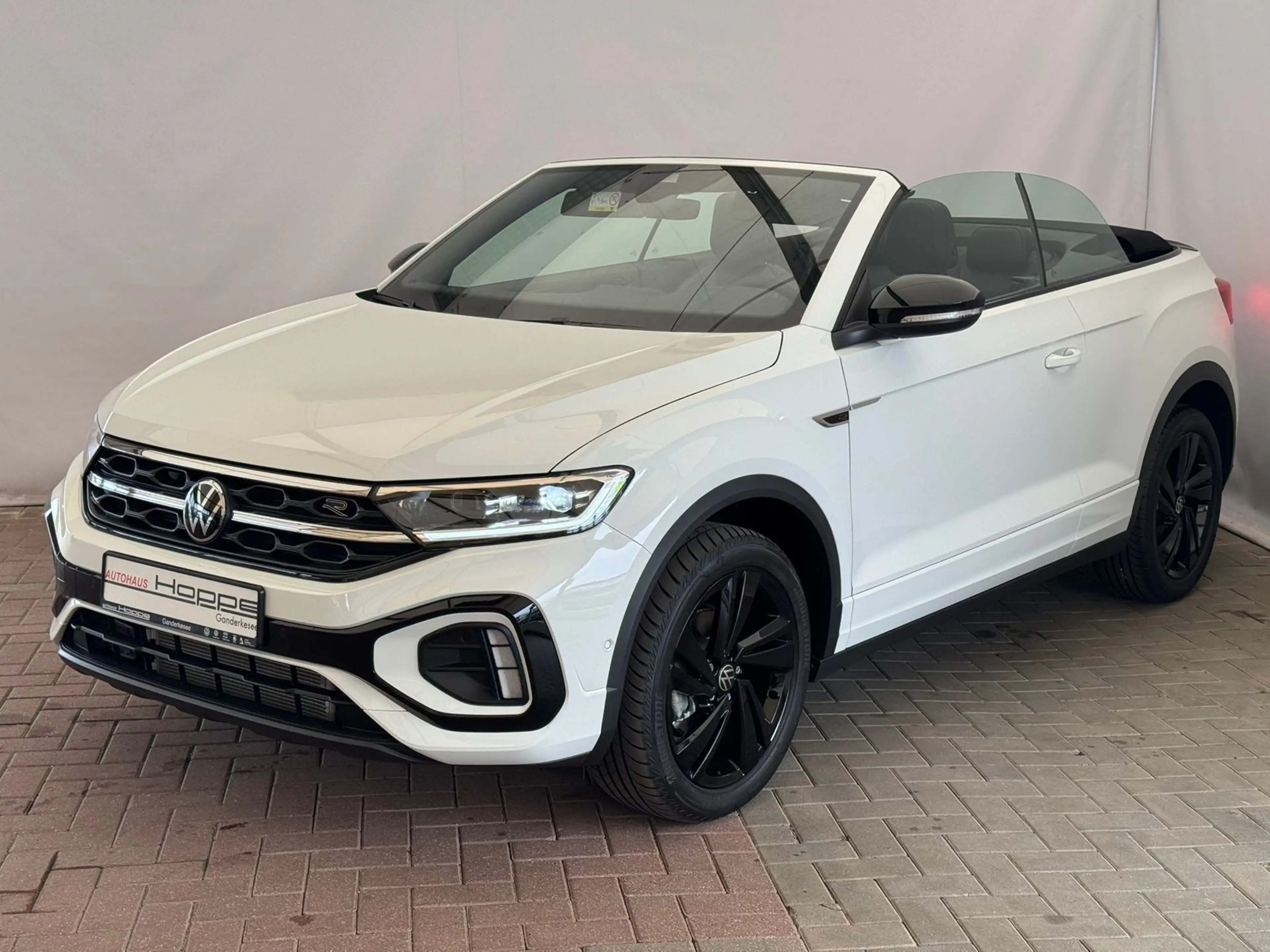 Volkswagen T-Roc R-Line 1.5TSI DSG+BLACKSTYL+KAMERA+SHZ+LED+ACC — photo 21