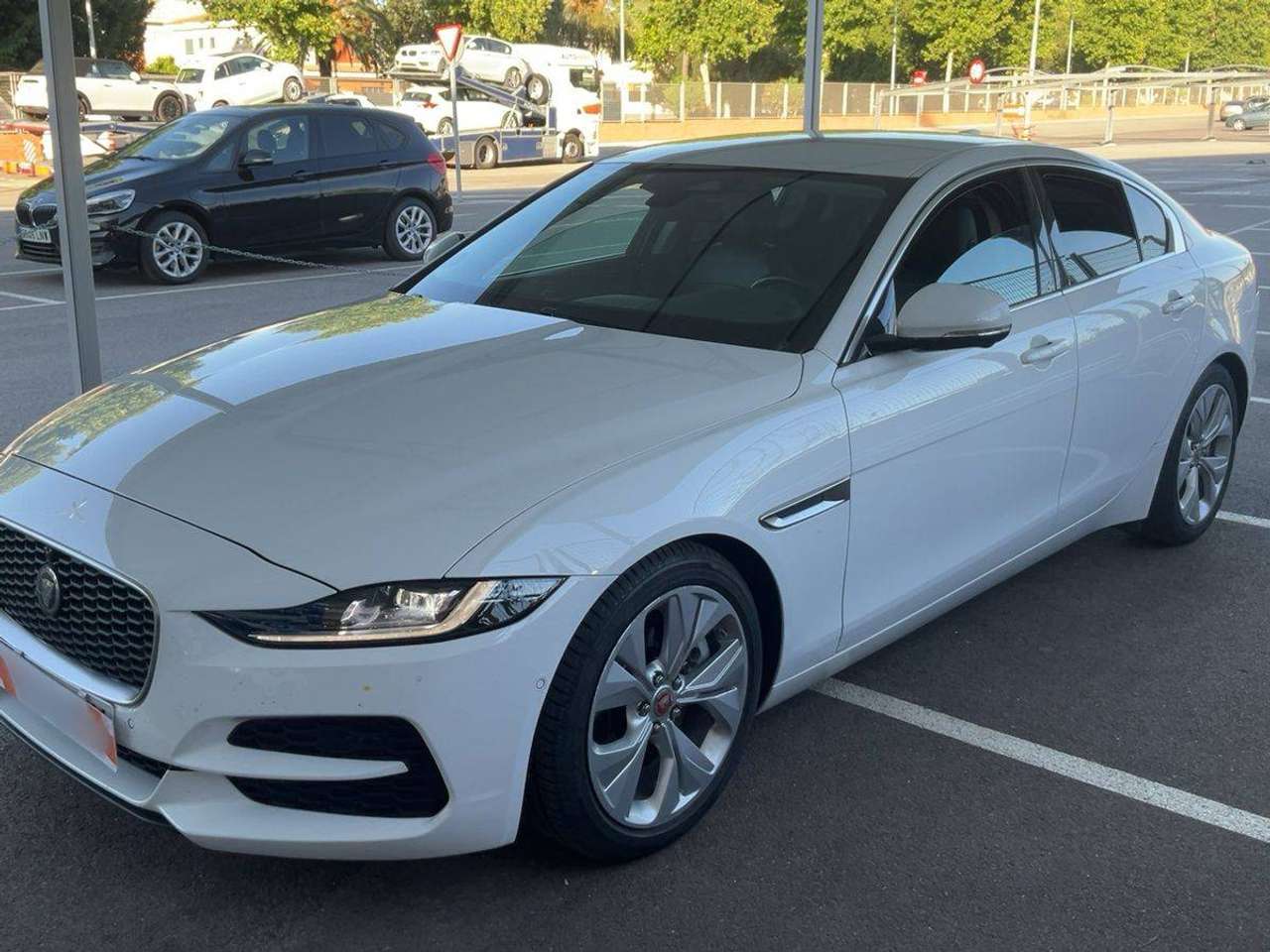 2022 Jaguar XE