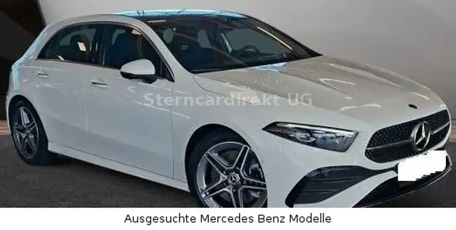 Mercedes-Benz A 250 4M DISTRO PANO AHK 360 TWA 18"AMG