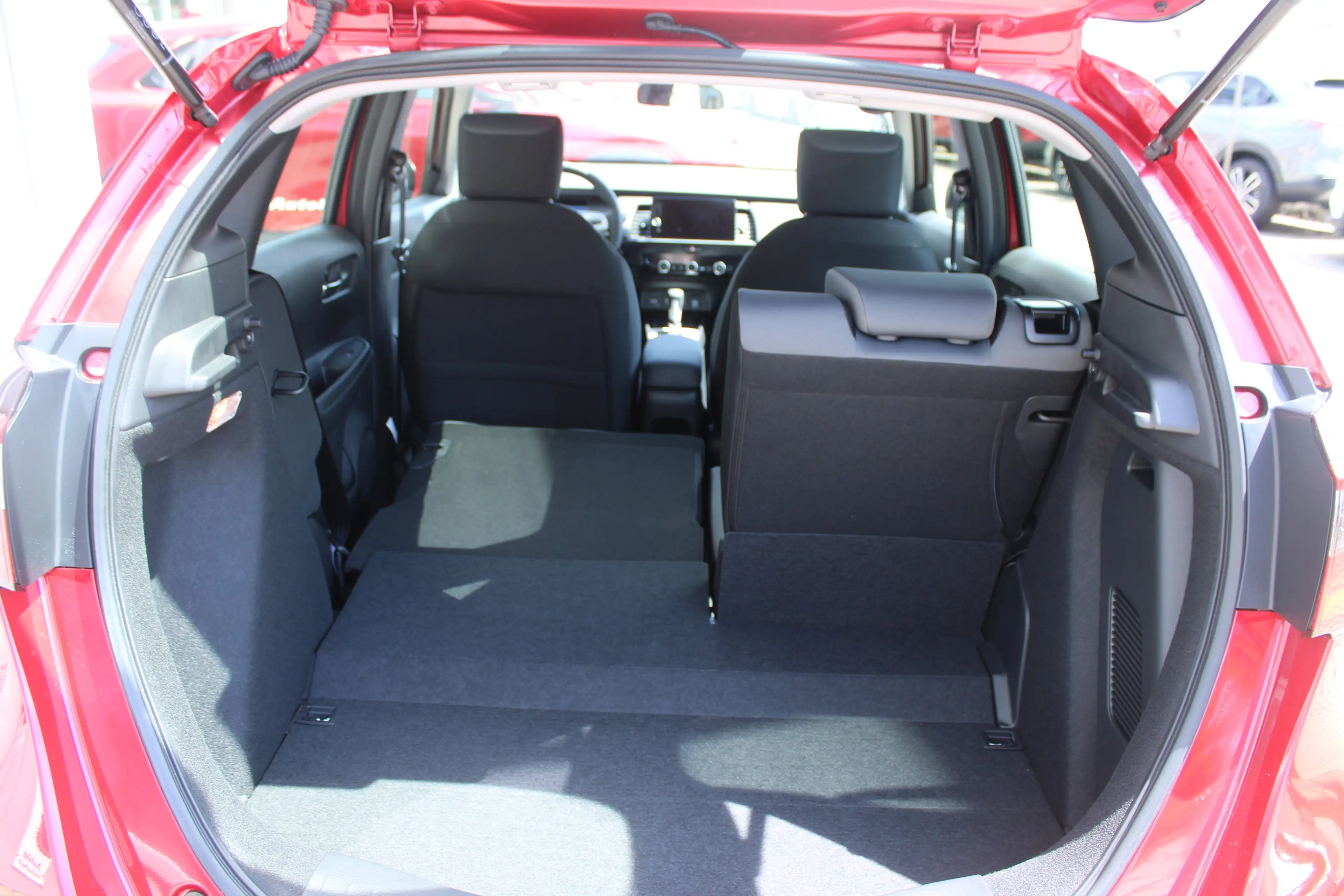 Honda Jazz 1.5 i-MMD Hybrid Elegance — photo 11