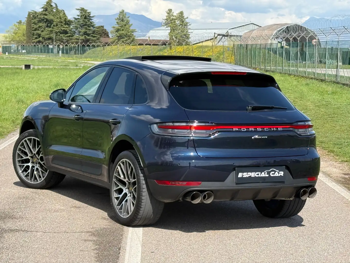 Porsche Macan 2.0 245cv "STUPENDA + TETTO + CERCHI "21!!!" Blu/Azzurro - 2