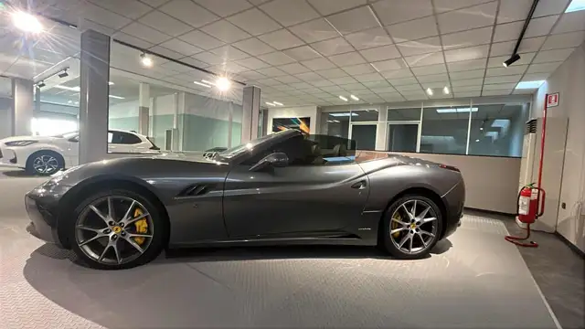 Ferrari California California