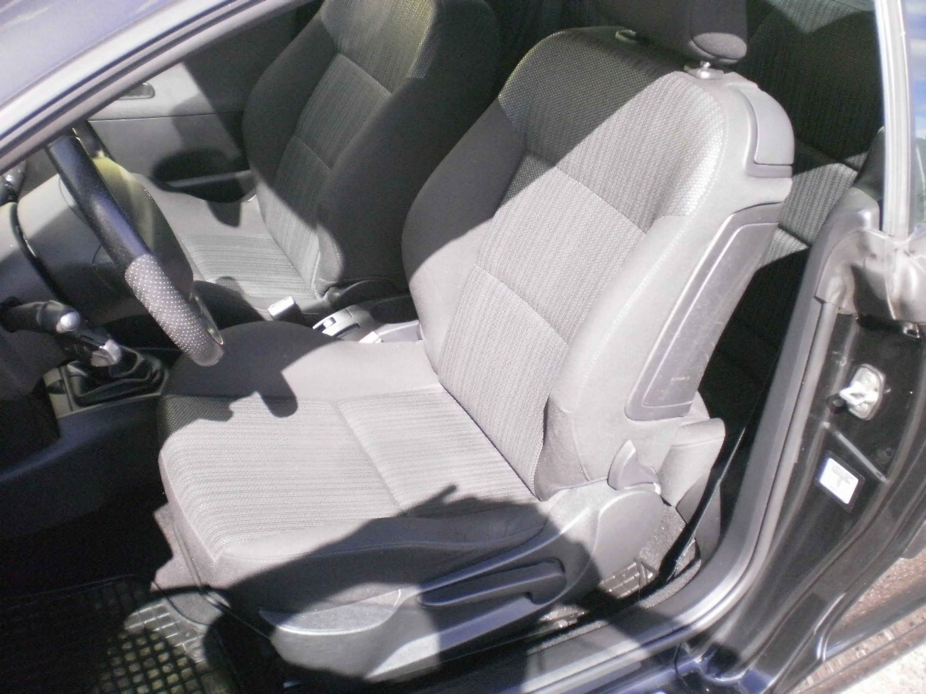 Peugeot 207 CC Ö3 Edition 1,6 VTi 16V — photo 6