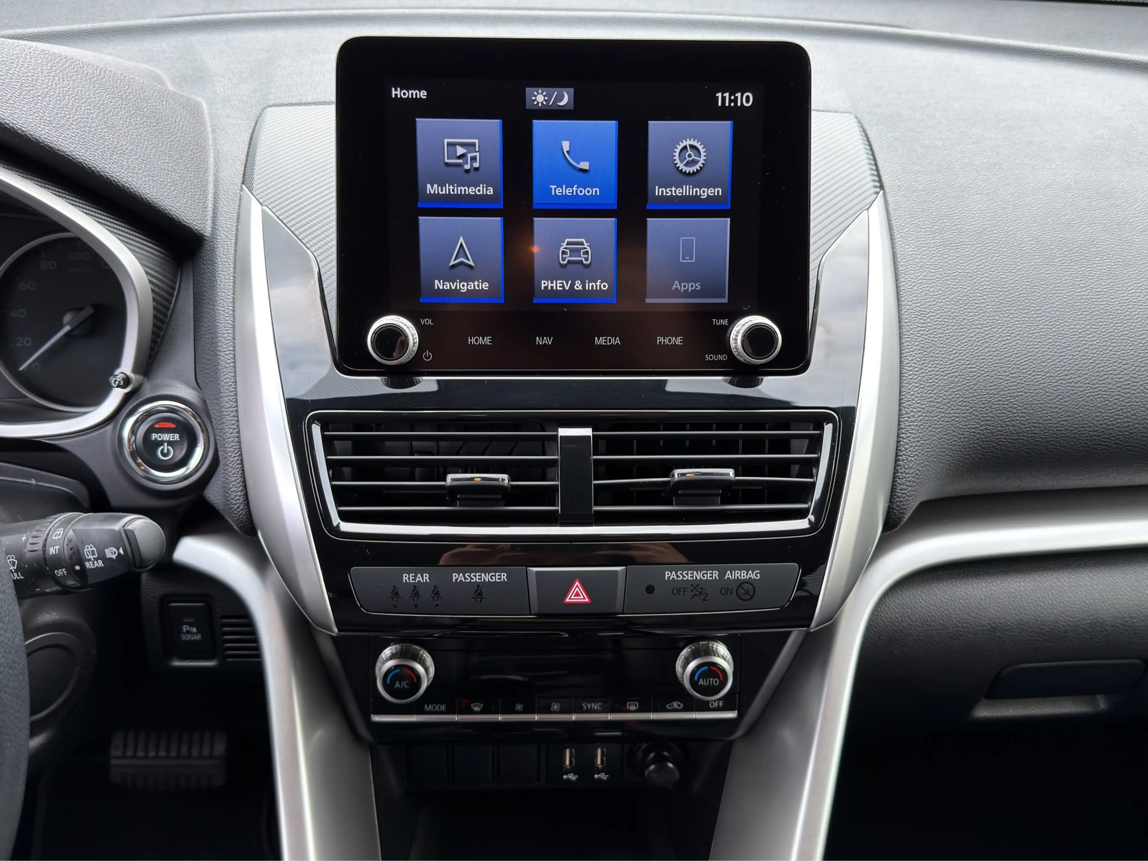 Mitsubishi Eclipse Cross 2.4 PHEV Intense+ | Achteruitrijcamera | Apple Car — photo 28