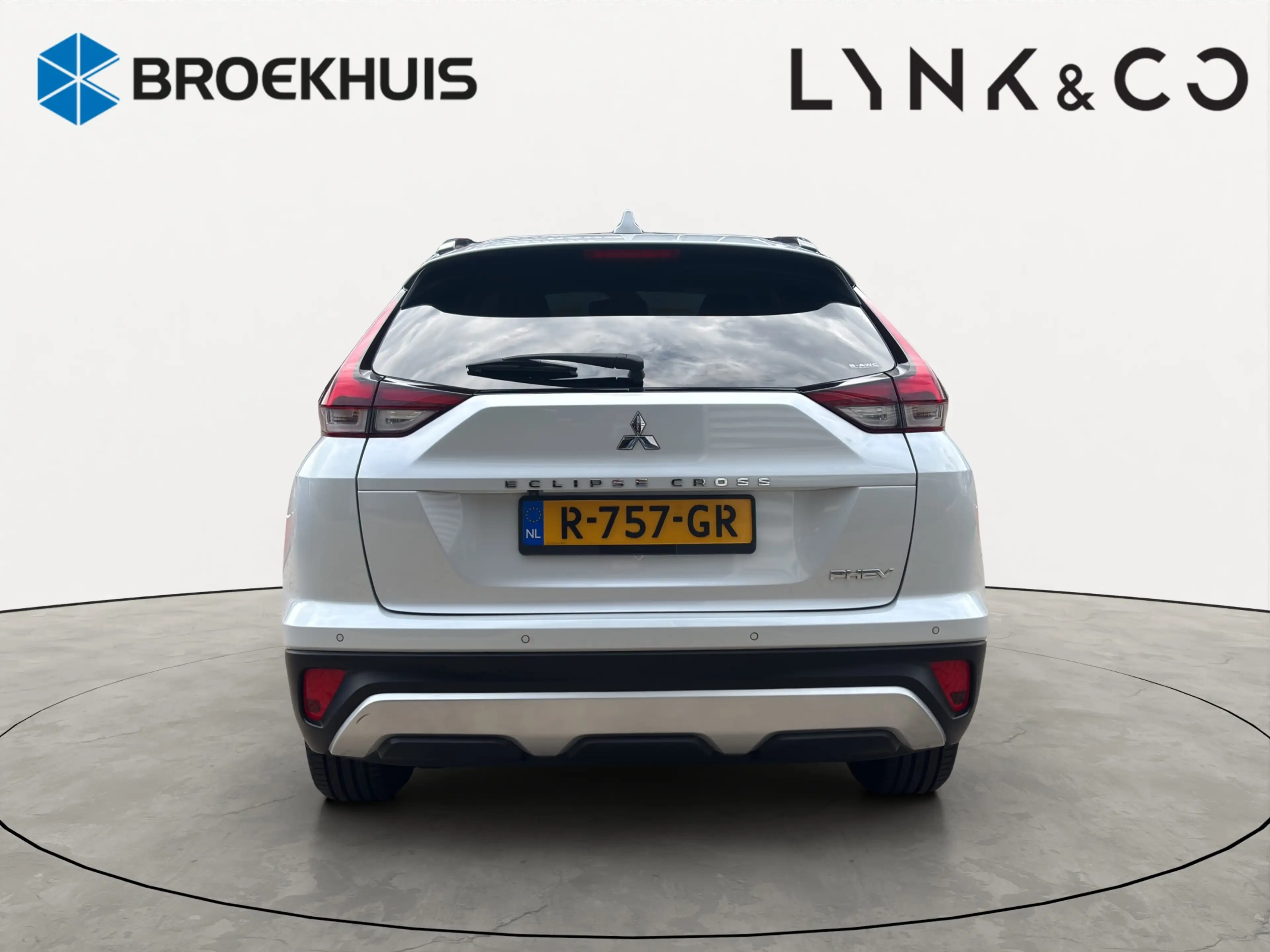 Mitsubishi Eclipse Cross 2.4 PHEV Intense+ | Achteruitrijcamera | Apple Car — photo 14