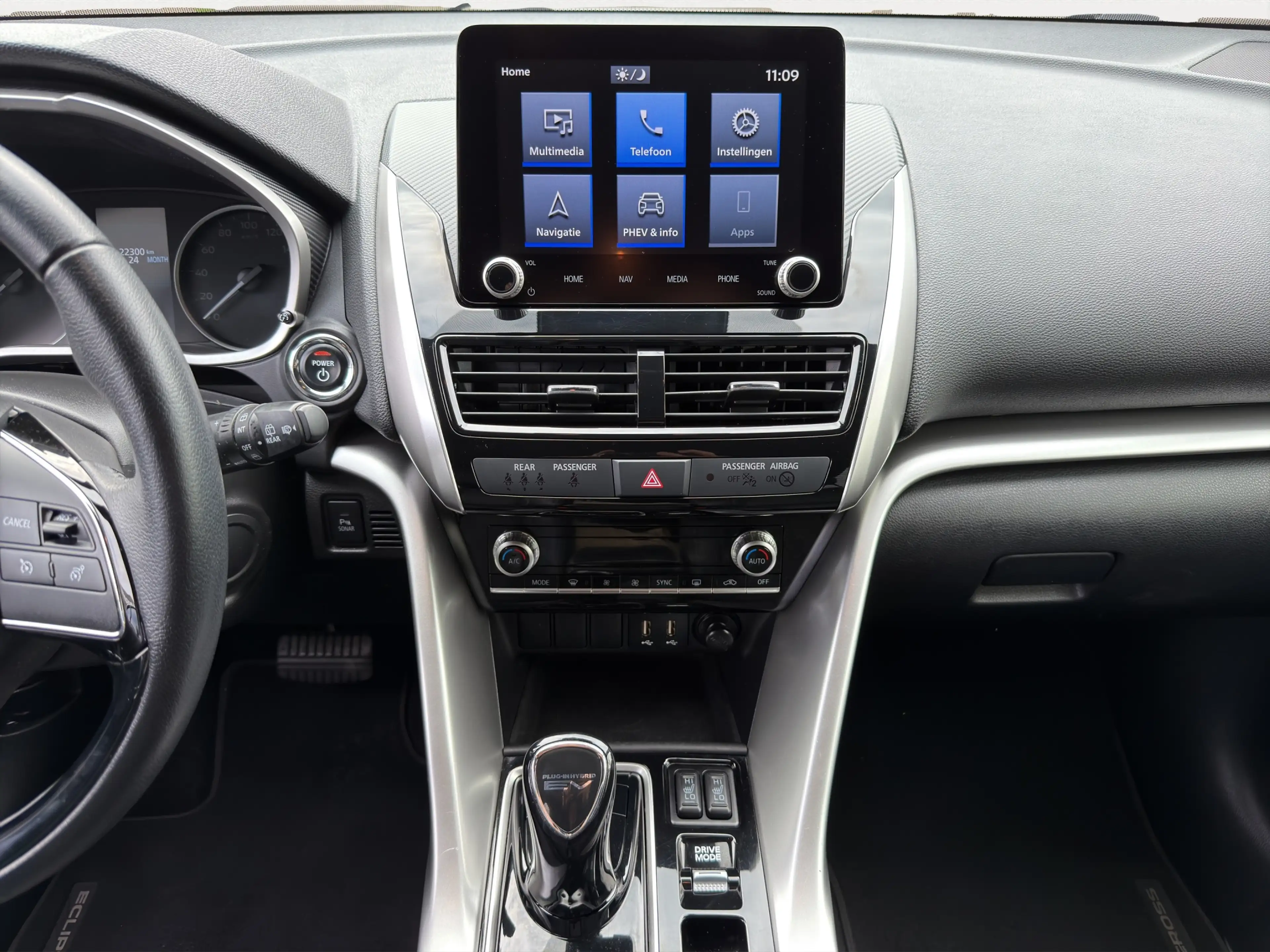 Mitsubishi Eclipse Cross 2.4 PHEV Intense+ | Achteruitrijcamera | Apple Car — photo 21