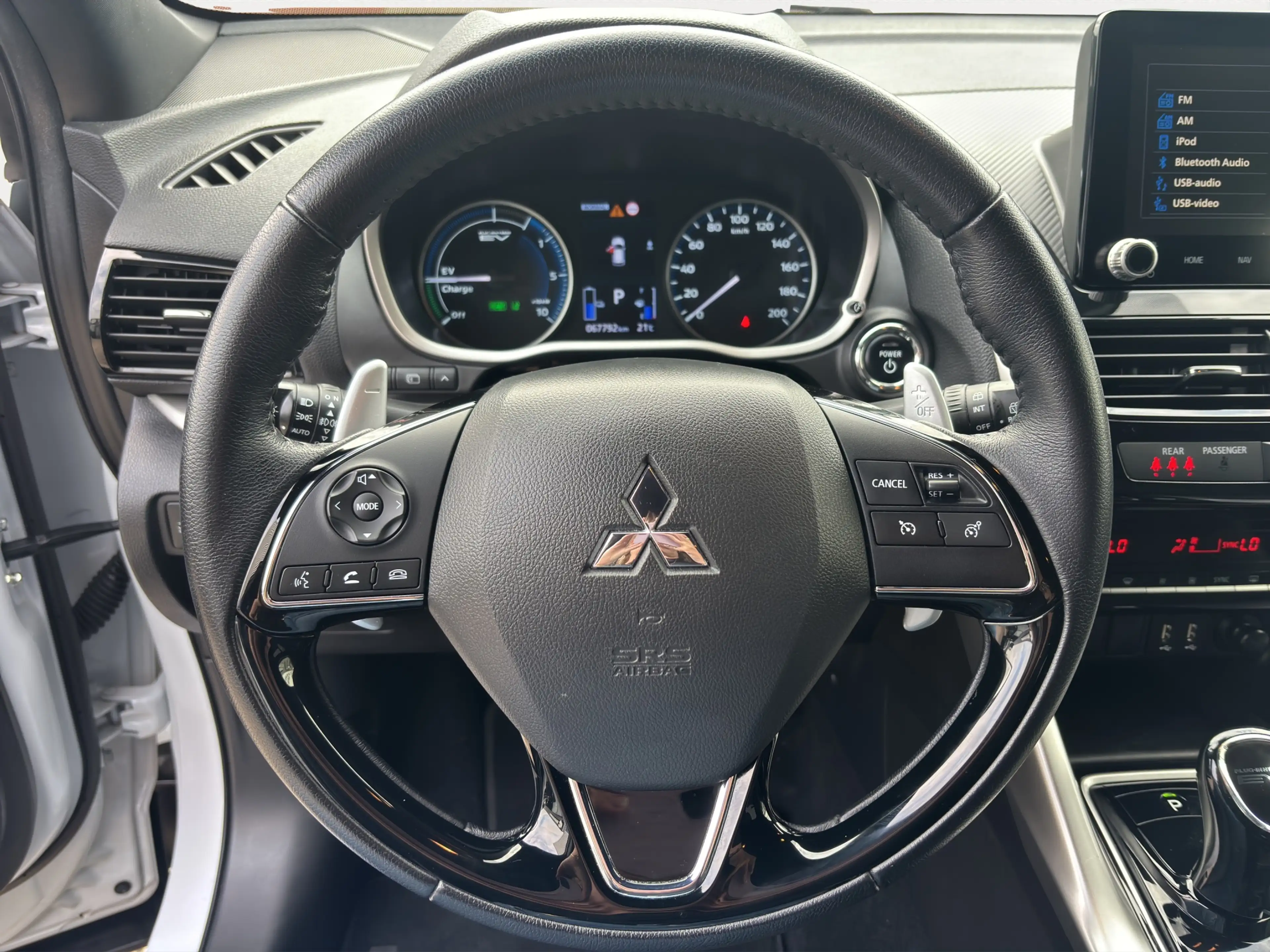 Mitsubishi Eclipse Cross 2.4 PHEV Intense+ | Achteruitrijcamera | Apple Car — photo 16