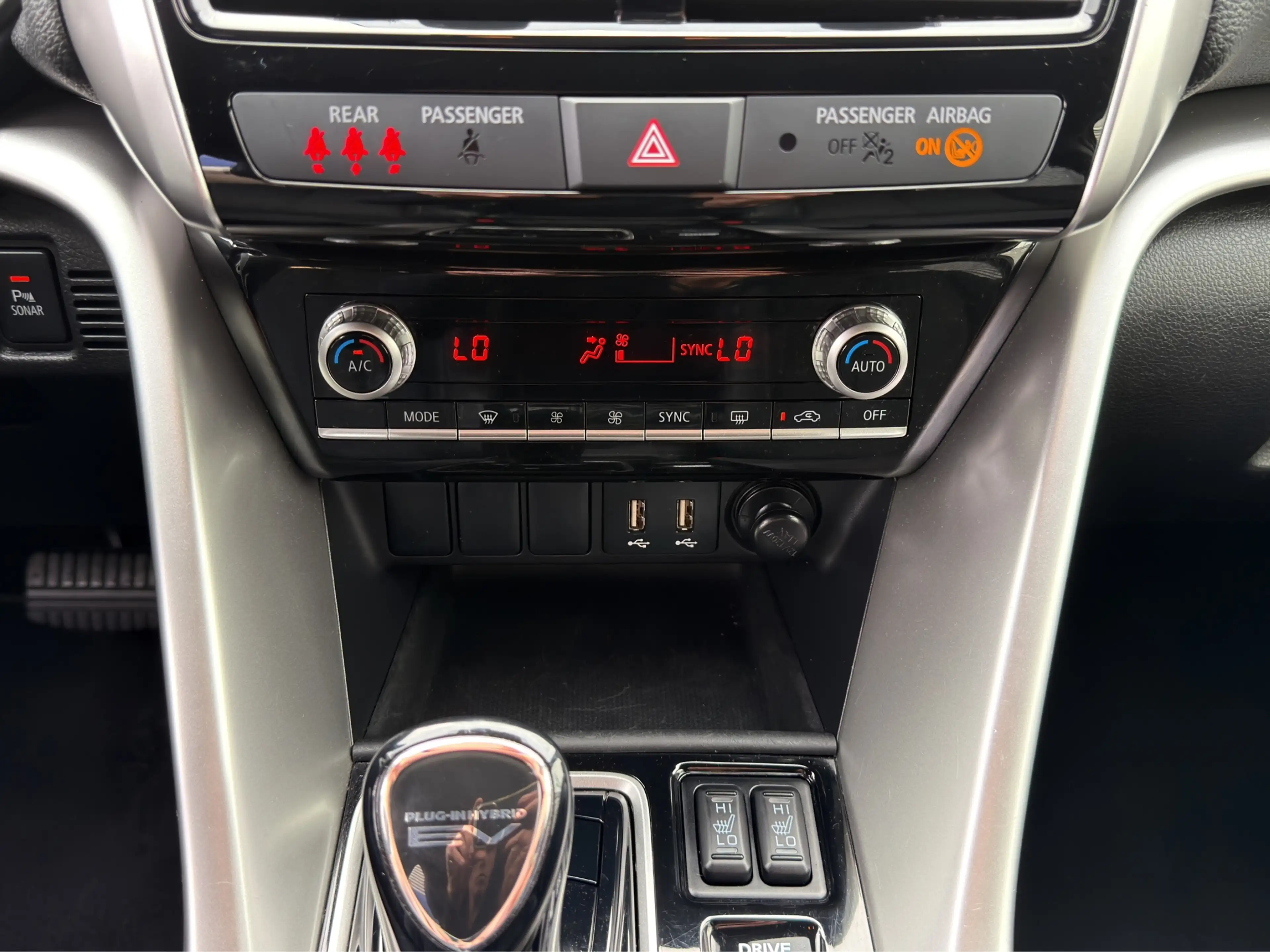 Mitsubishi Eclipse Cross 2.4 PHEV Intense+ | Achteruitrijcamera | Apple Car — photo 7