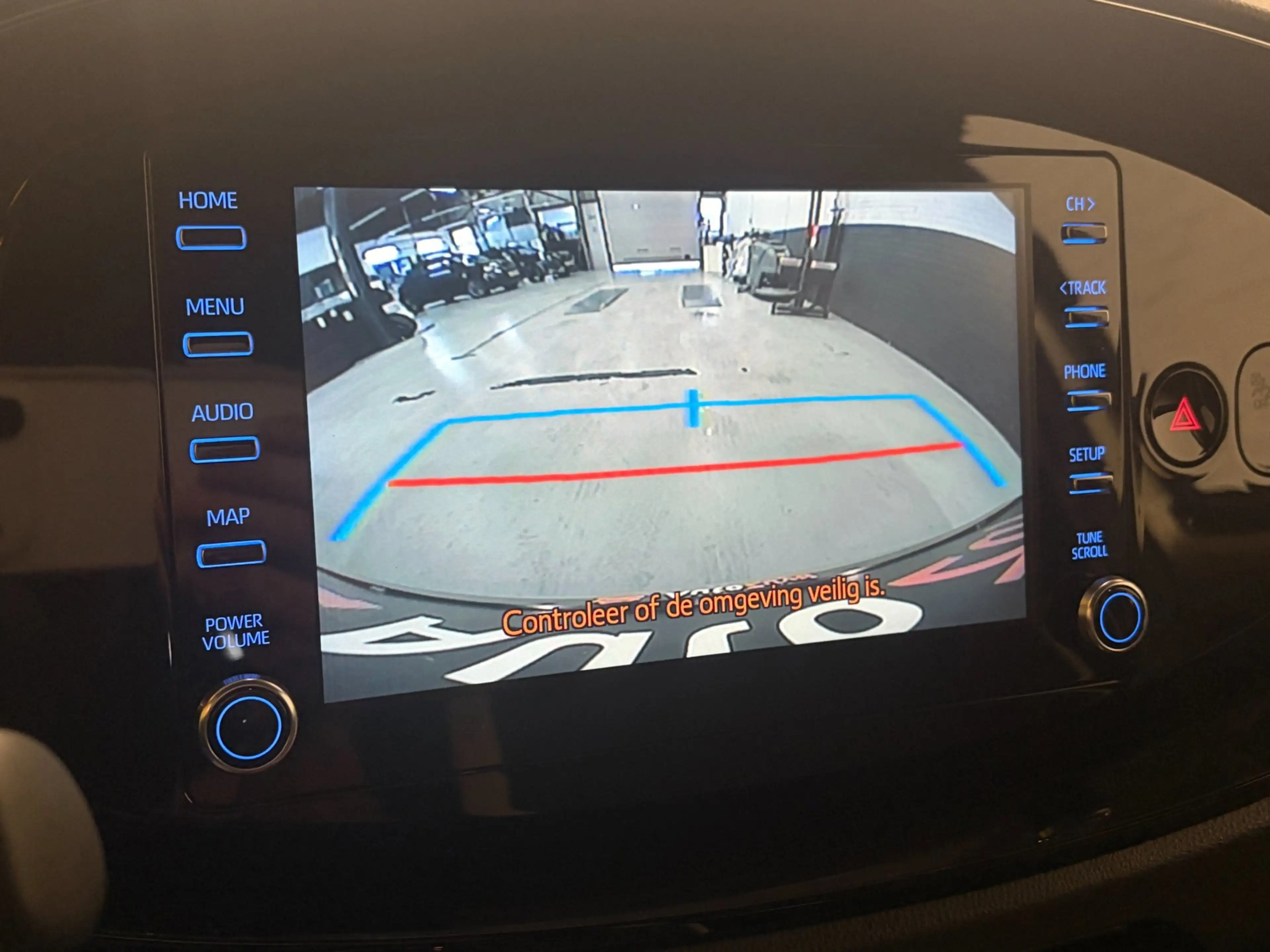Toyota Aygo X 1.0 VVT-i MT Pulse Automaat / Clima / Camera / Key — photo 14