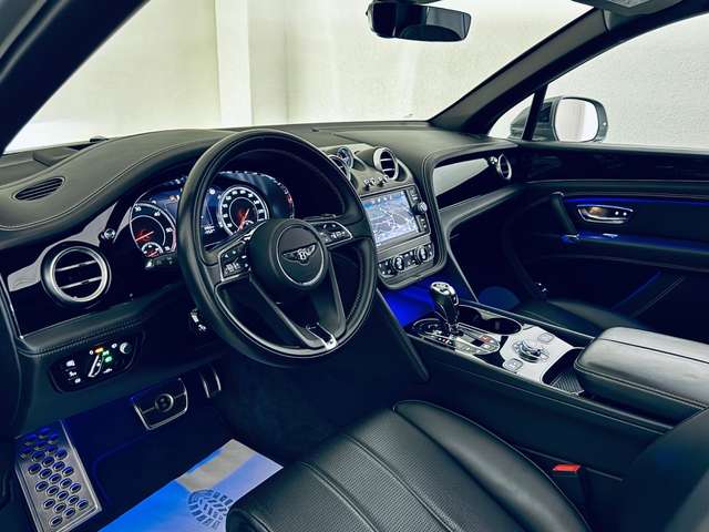 Bentley Bentayga 4.0 V8  4WD  * DVD * HUD * 7-SITZER *
