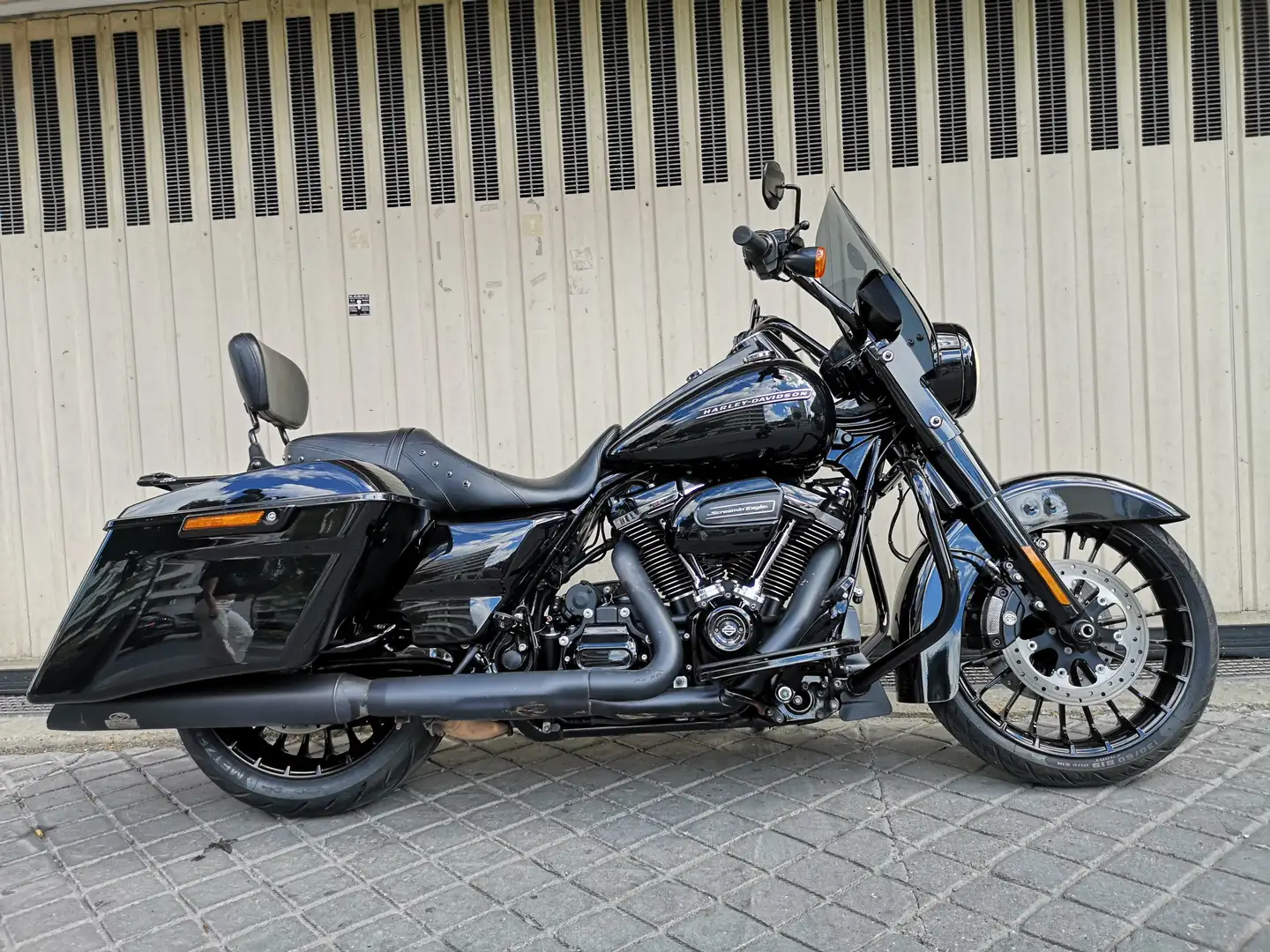 Harley-Davidson Road King Noir - 1