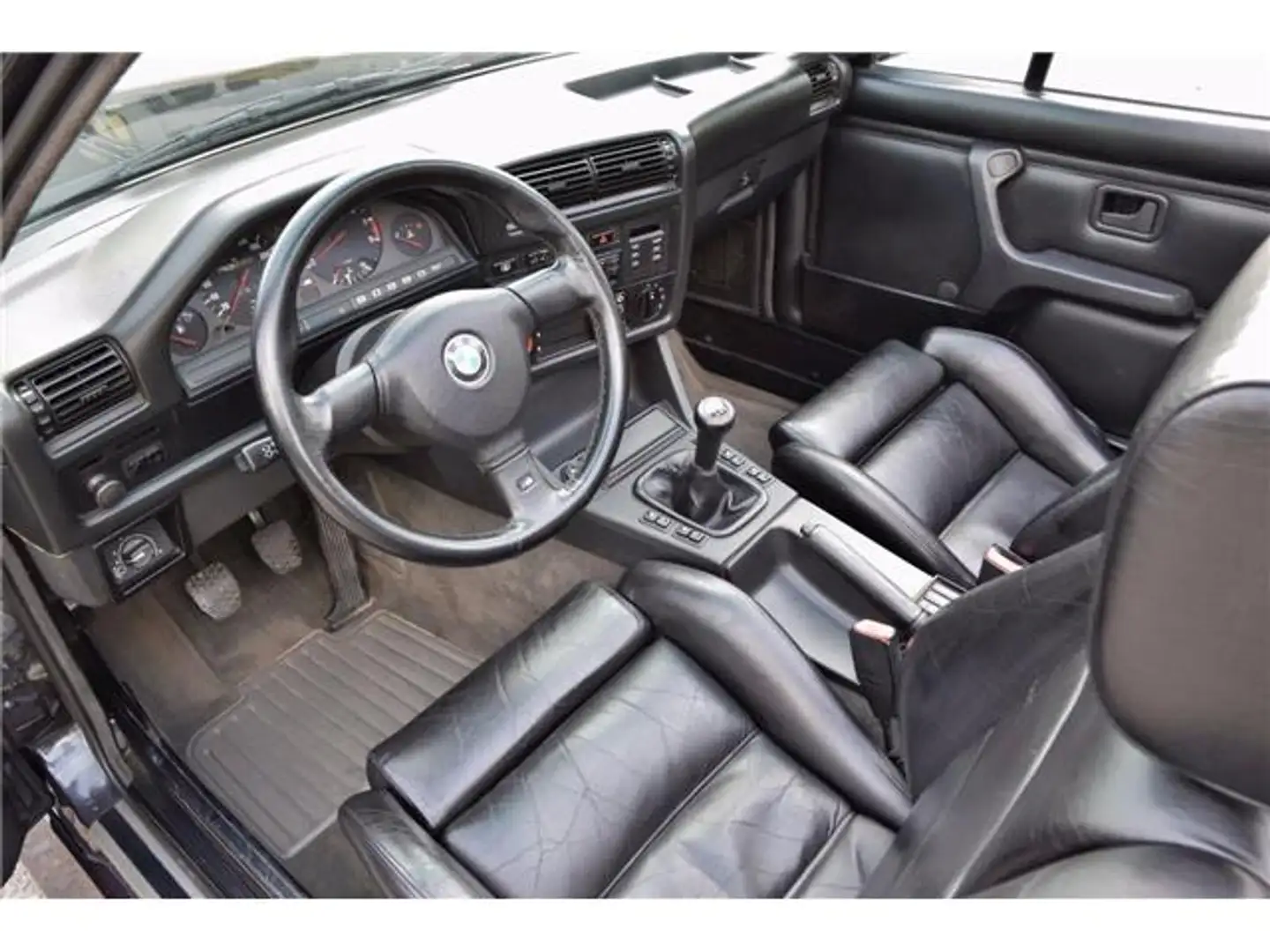 BMW M3 cabrio E30 macaoblauw 144000 km zwart leder airco! Blauw - 2