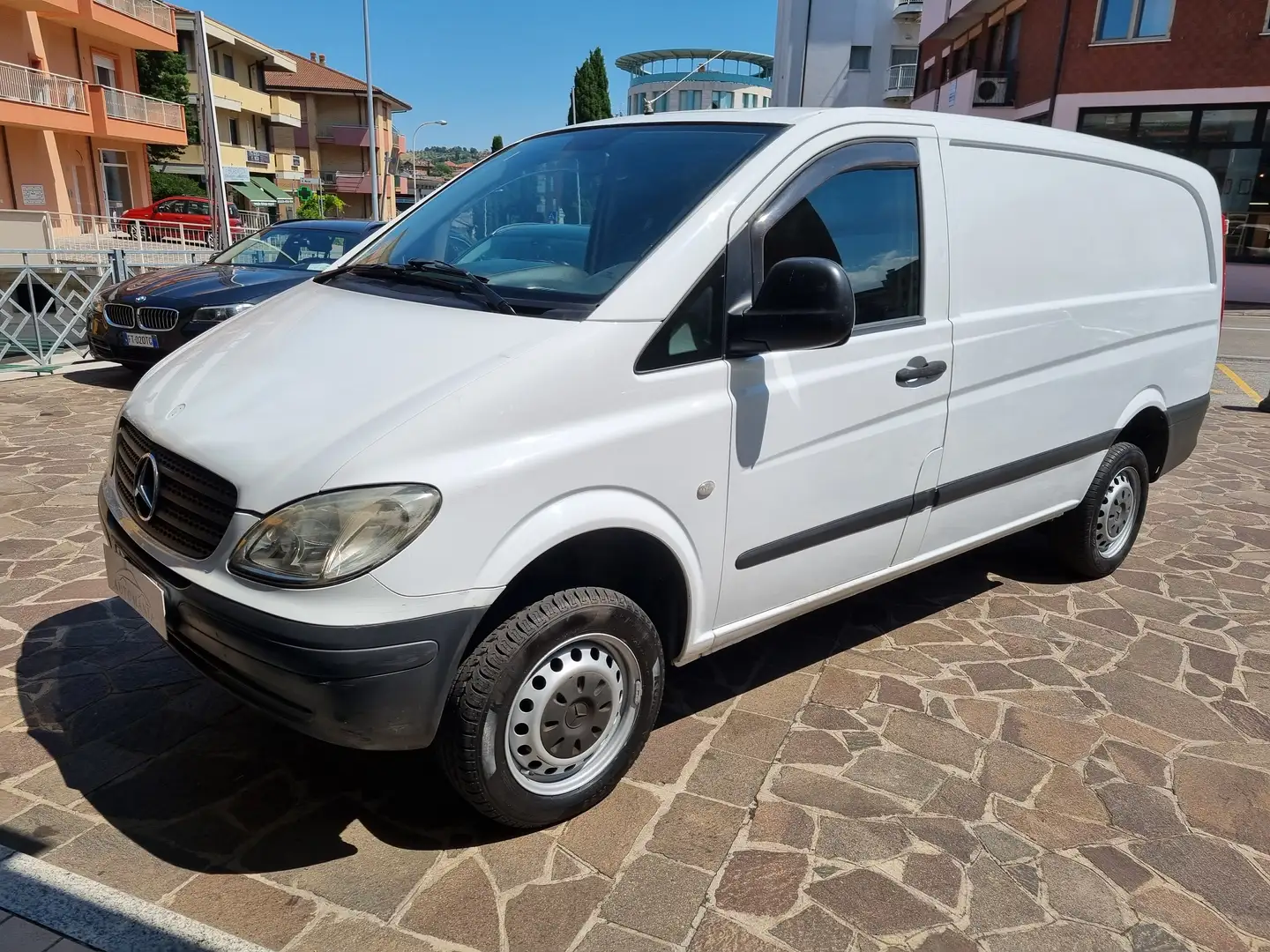 Mercedes-Benz Vito 115 CDI 4x4 Automatica Bianco - 1