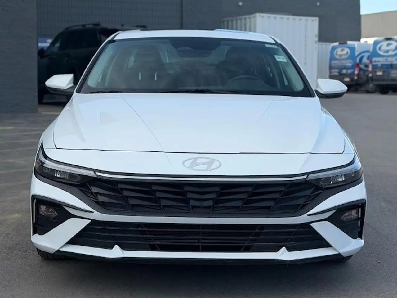 Hyundai ELANTRA снимка Hyundai ELANTRA