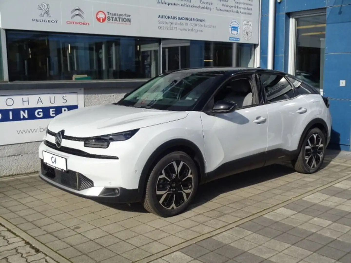 Citroen C4 e Max 156 54 KWh Akku Weiß - 1