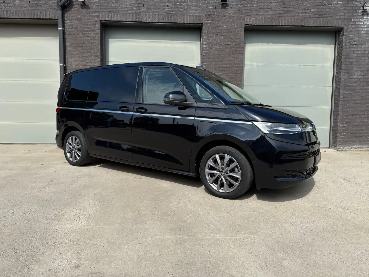 Volkswagen T7 Multivan Multivan - eHybrid - FULL OPTION - Noir - 2