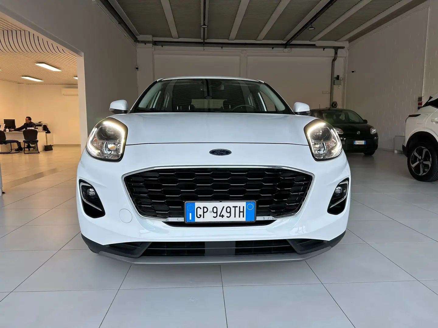 Ford Puma 1.0 ecoboost HYBRID TITANIUM CV125 KM 35000 FULL Bianco - 2