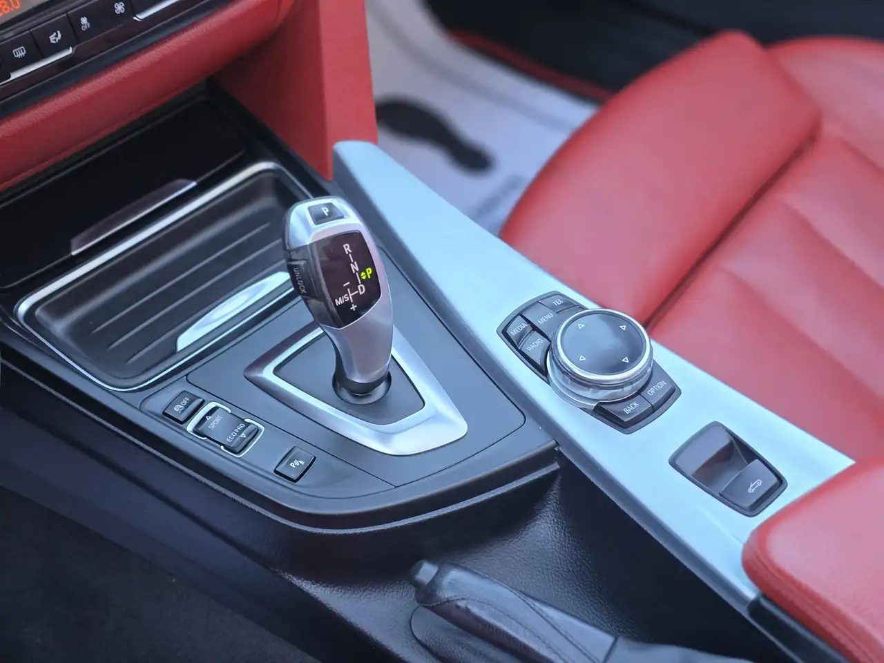 BMW 4 Series снимка BMW 4 Series
