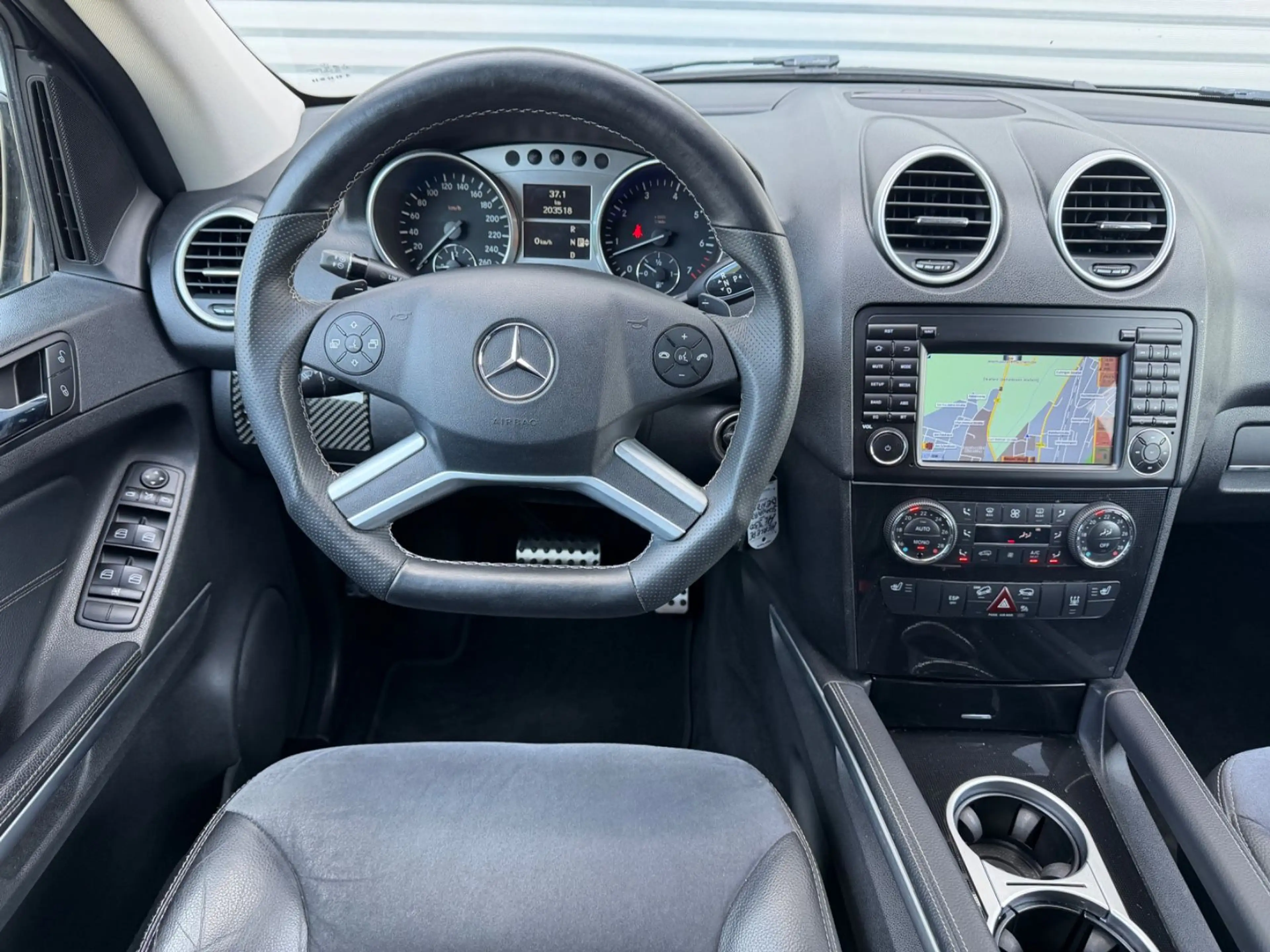Mercedes-Benz ML 350 4Matic Klima* Etk Sitze* Top Zustand* — photo 8