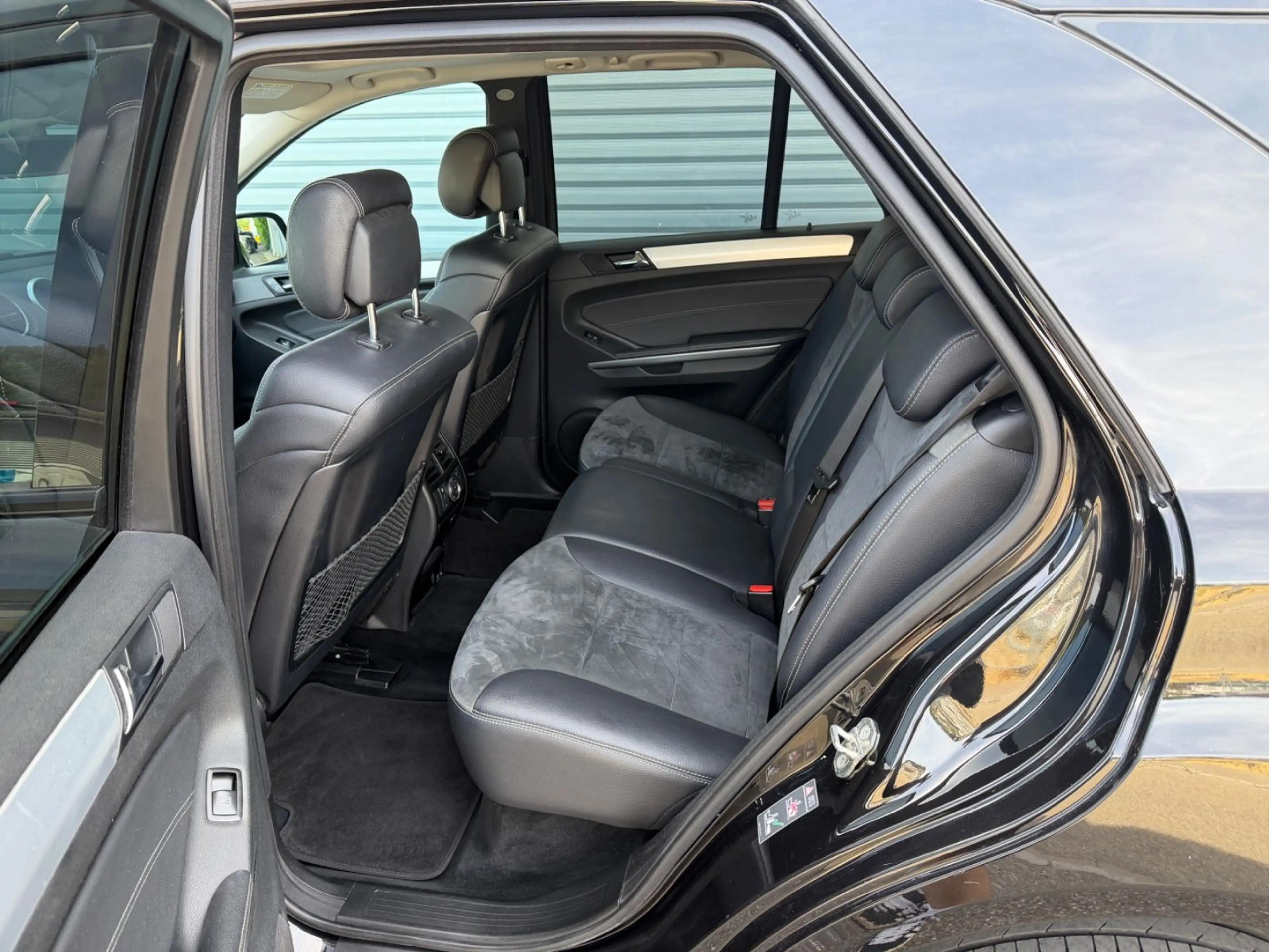 Mercedes-Benz ML 350 4Matic Klima* Etk Sitze* Top Zustand* — photo 11