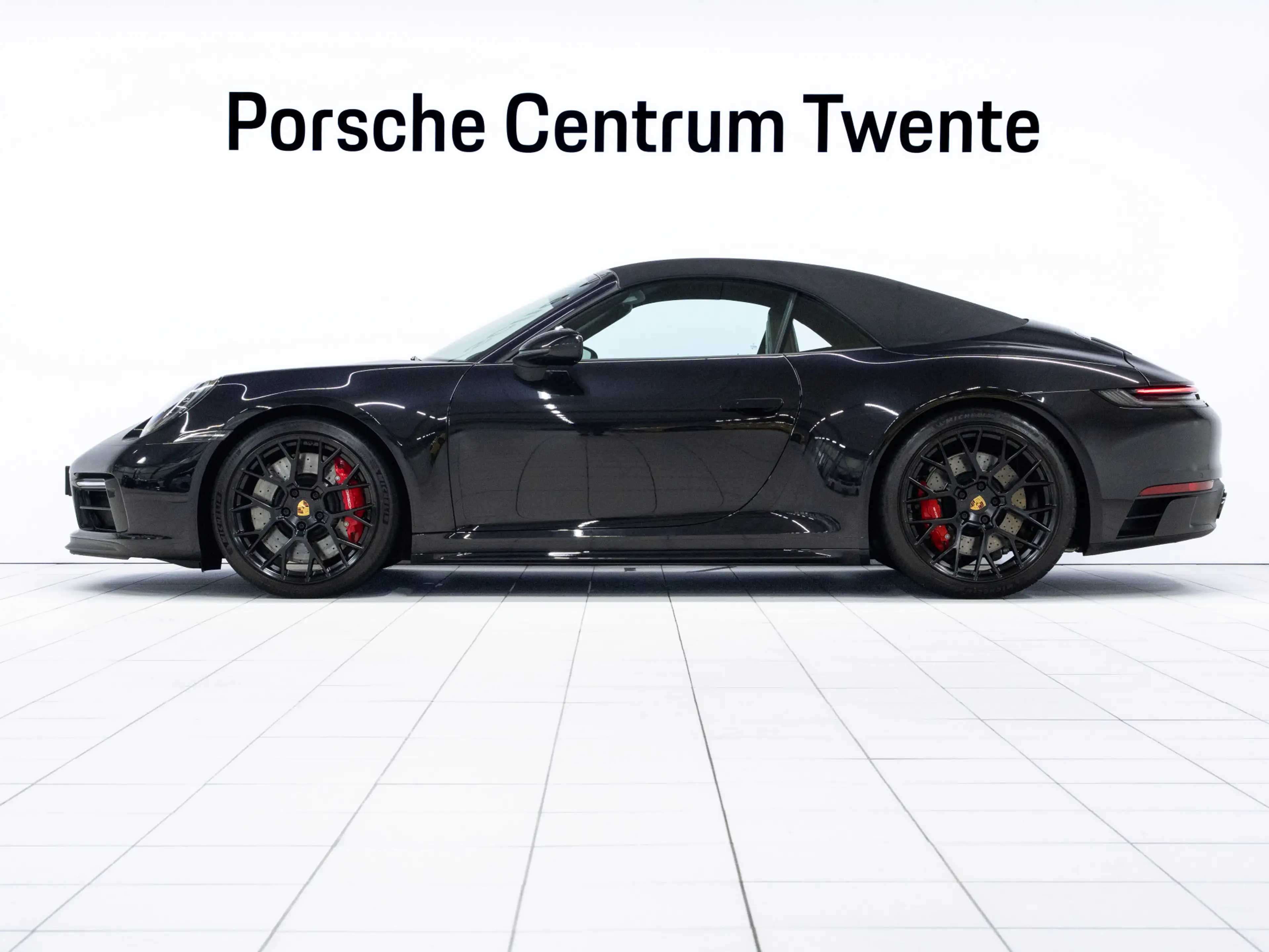 Porsche 992 Carrera GTS Cabriolet — photo 6