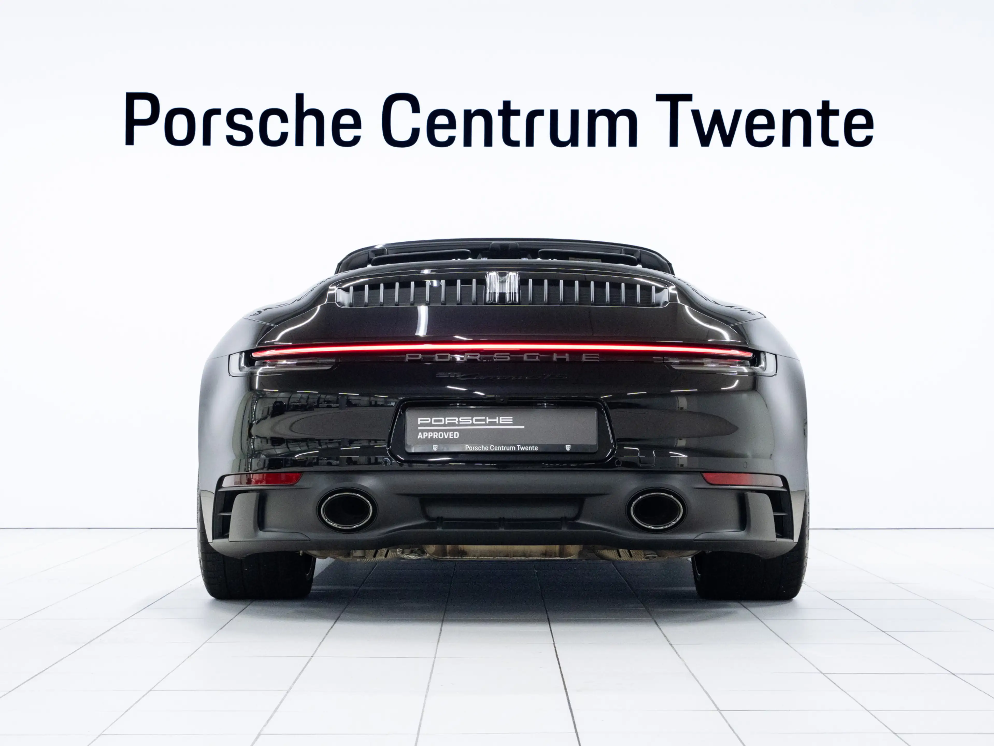 Porsche 992 Carrera GTS Cabriolet — photo 4