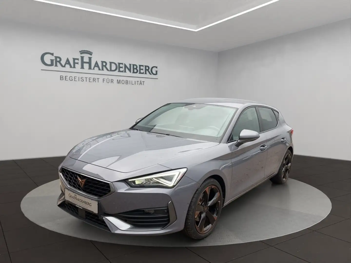 CUPRA Leon 1.5 eTSI Grau - 1