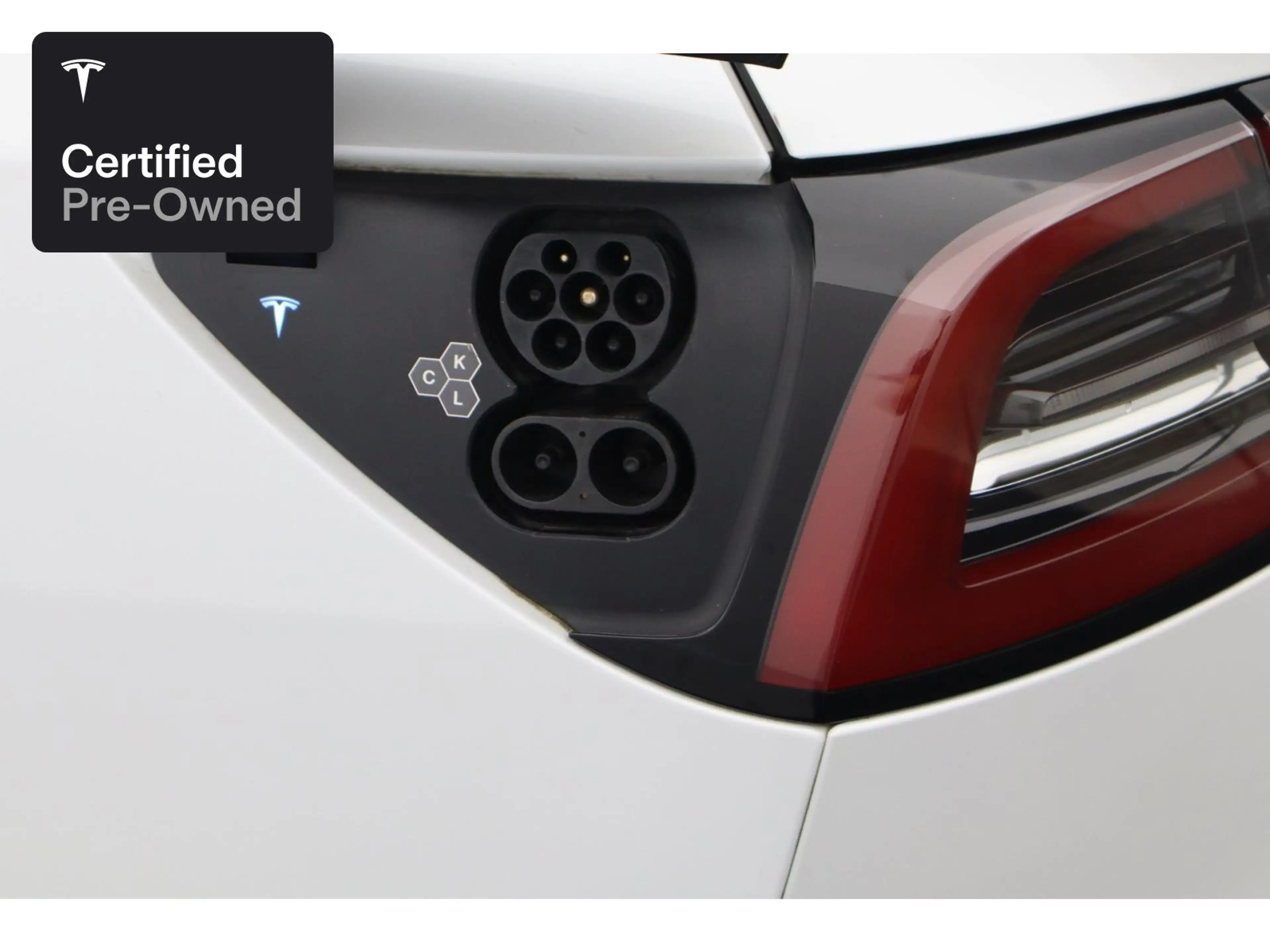 Tesla Model Y Rear-Wheel Drive "Certified Pre-Owned" — photo 14